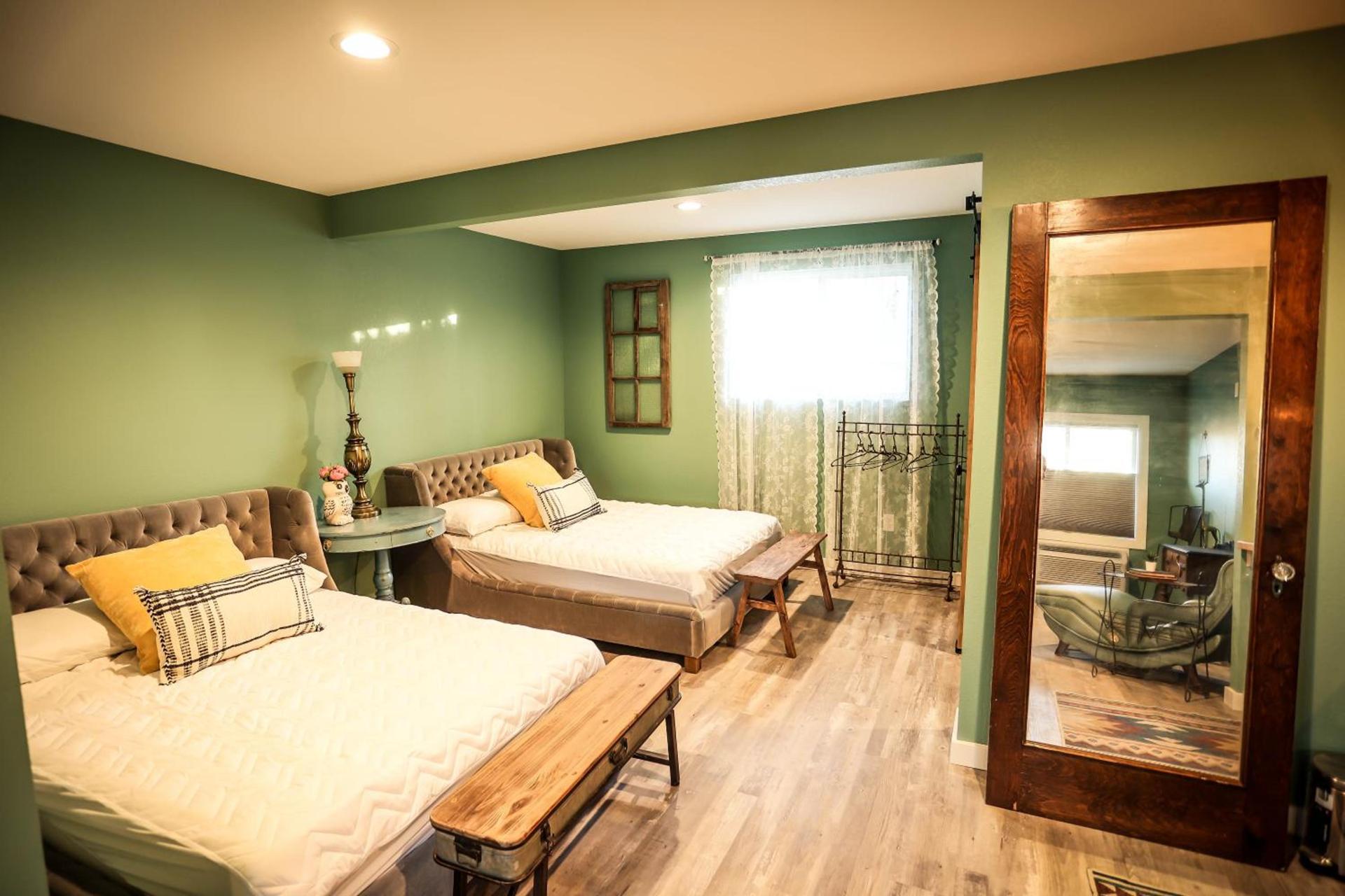 The Blue Buffalo Motel photo 45