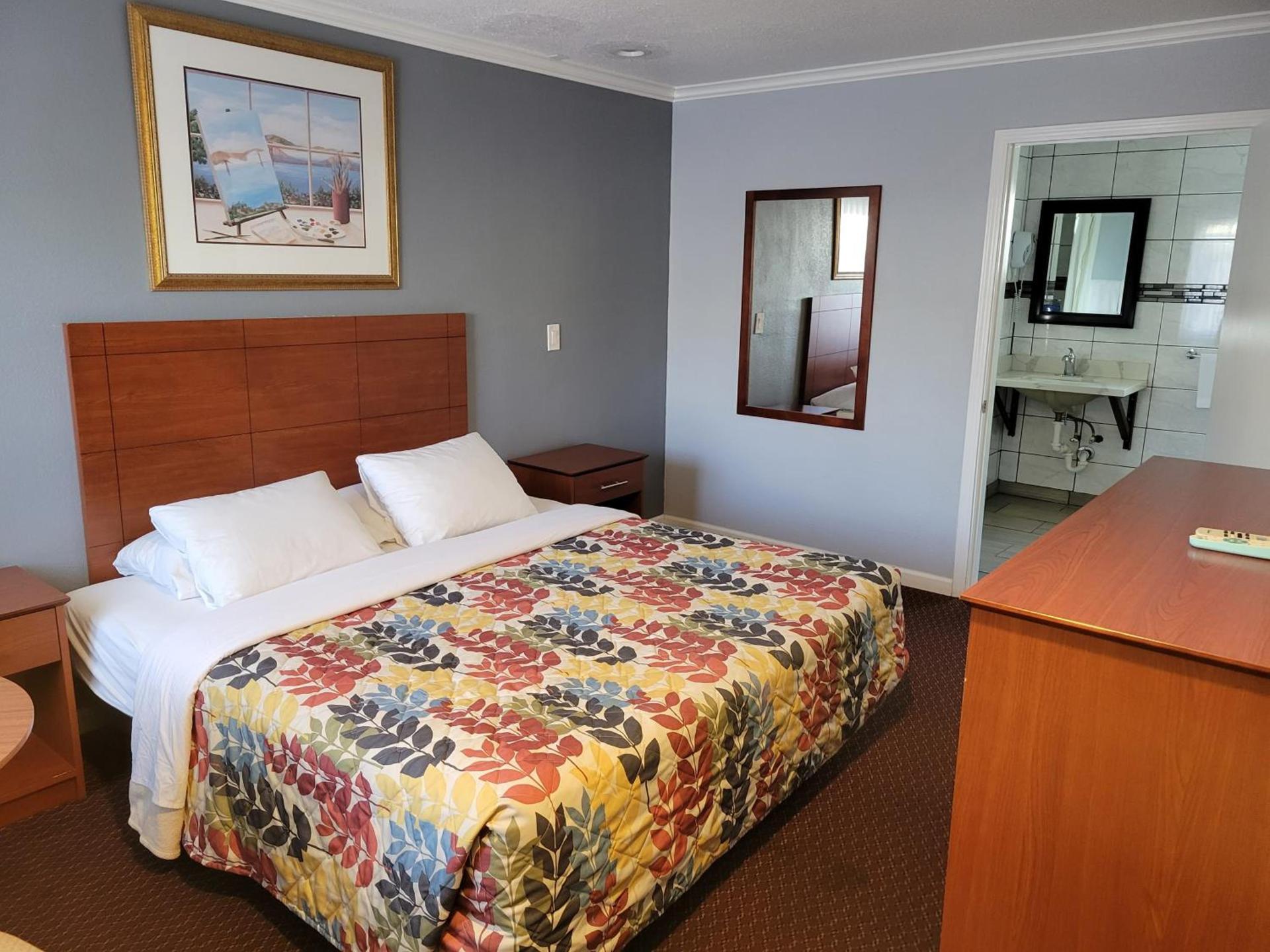 Islander Motel Santa Cruz CA photo 3