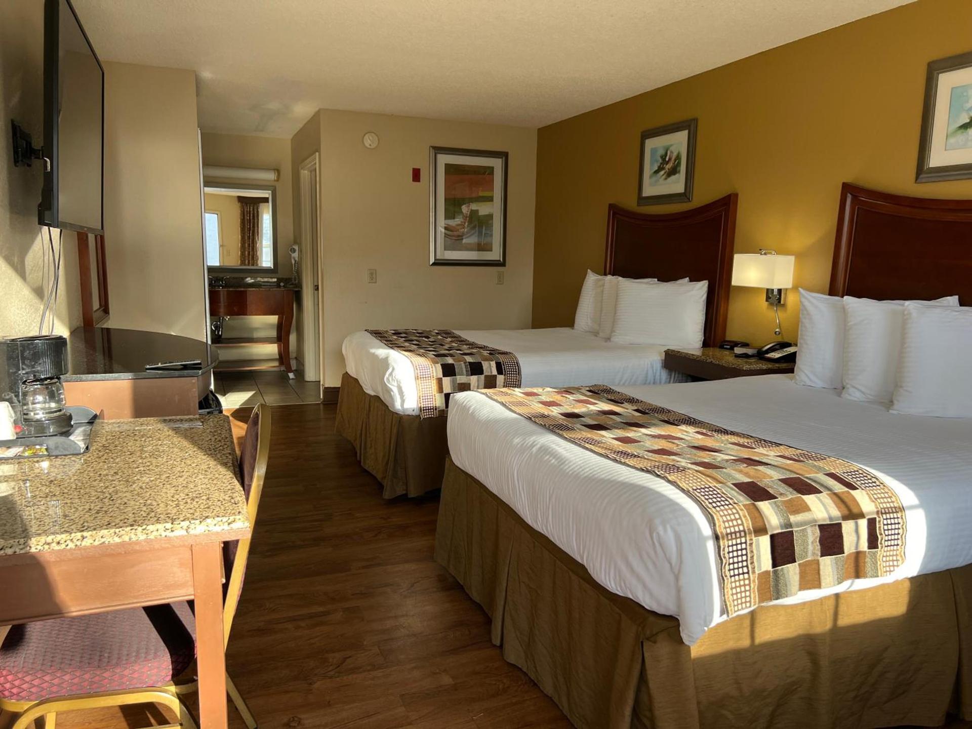 Atkinson Inn & Suites photo 6