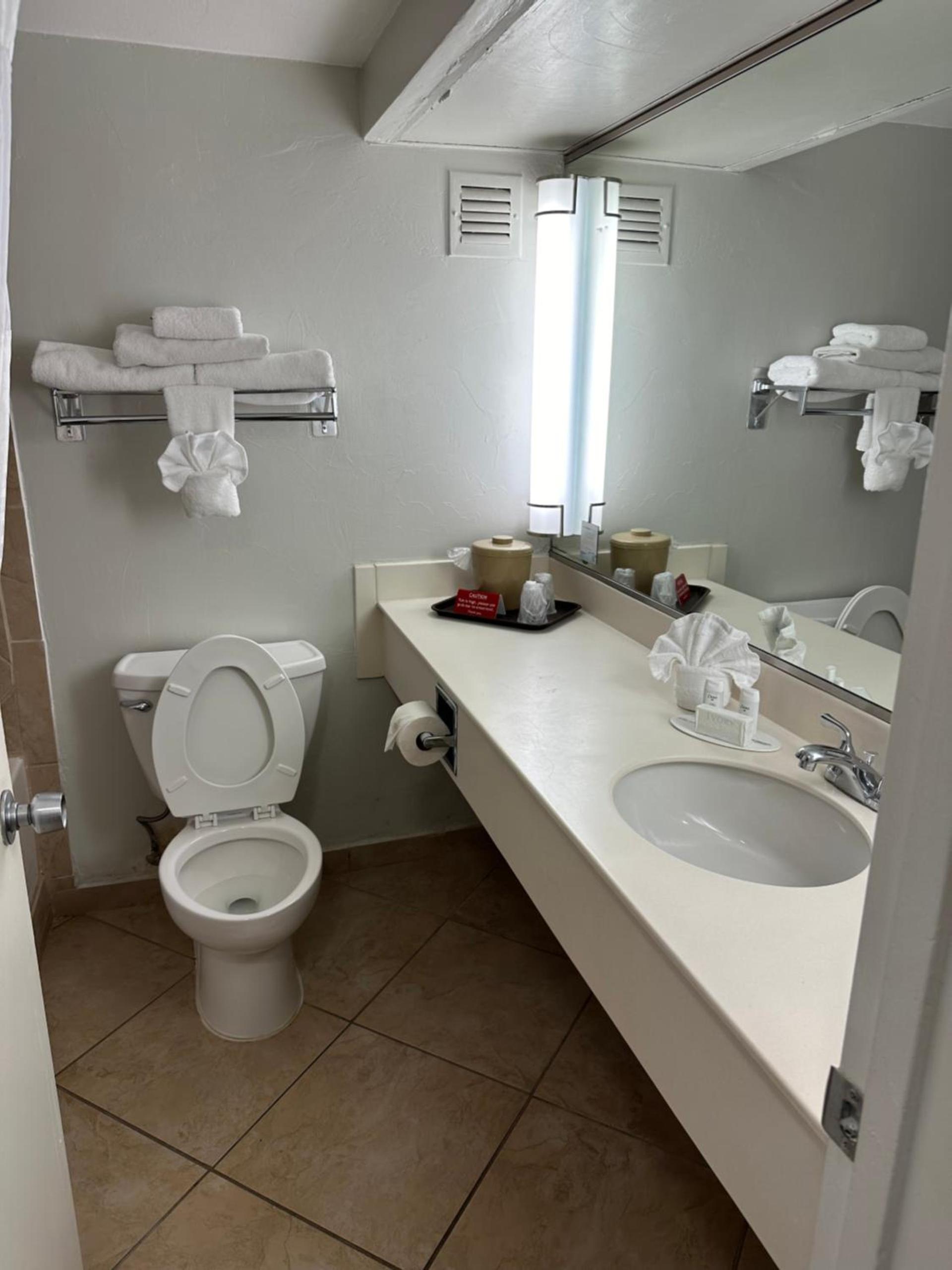 Ramada by Wyndham Las Cruces Hotel & Conference Center photo 23