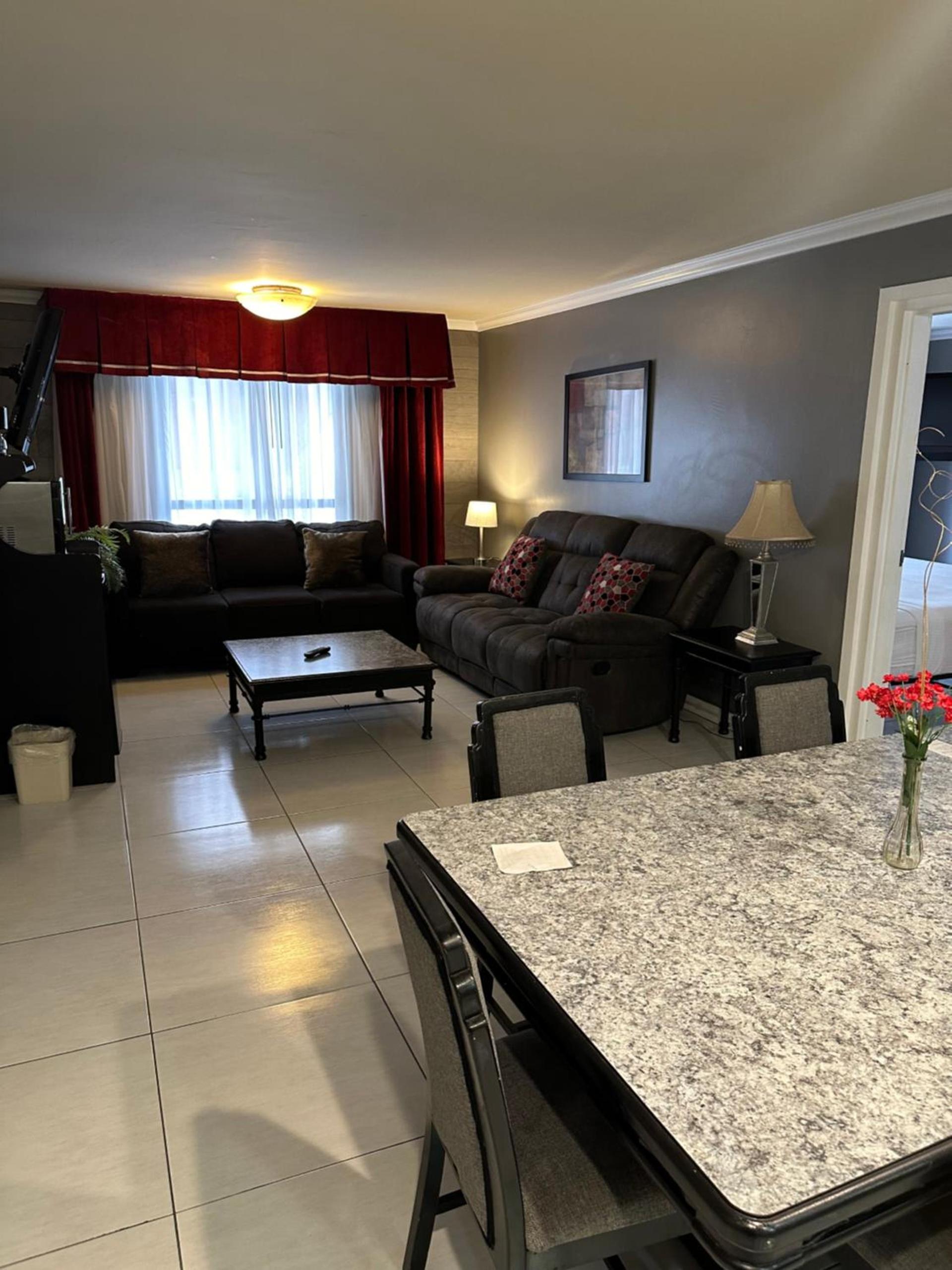 Ramada by Wyndham Las Cruces Hotel & Conference Center photo 29
