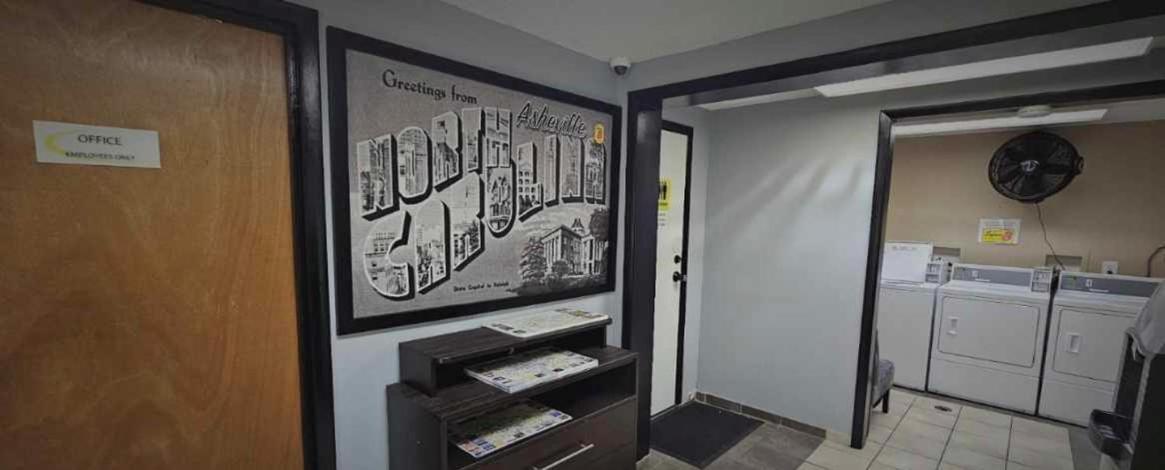 Super 8 by Wyndham Asheville/Biltmore photo 14