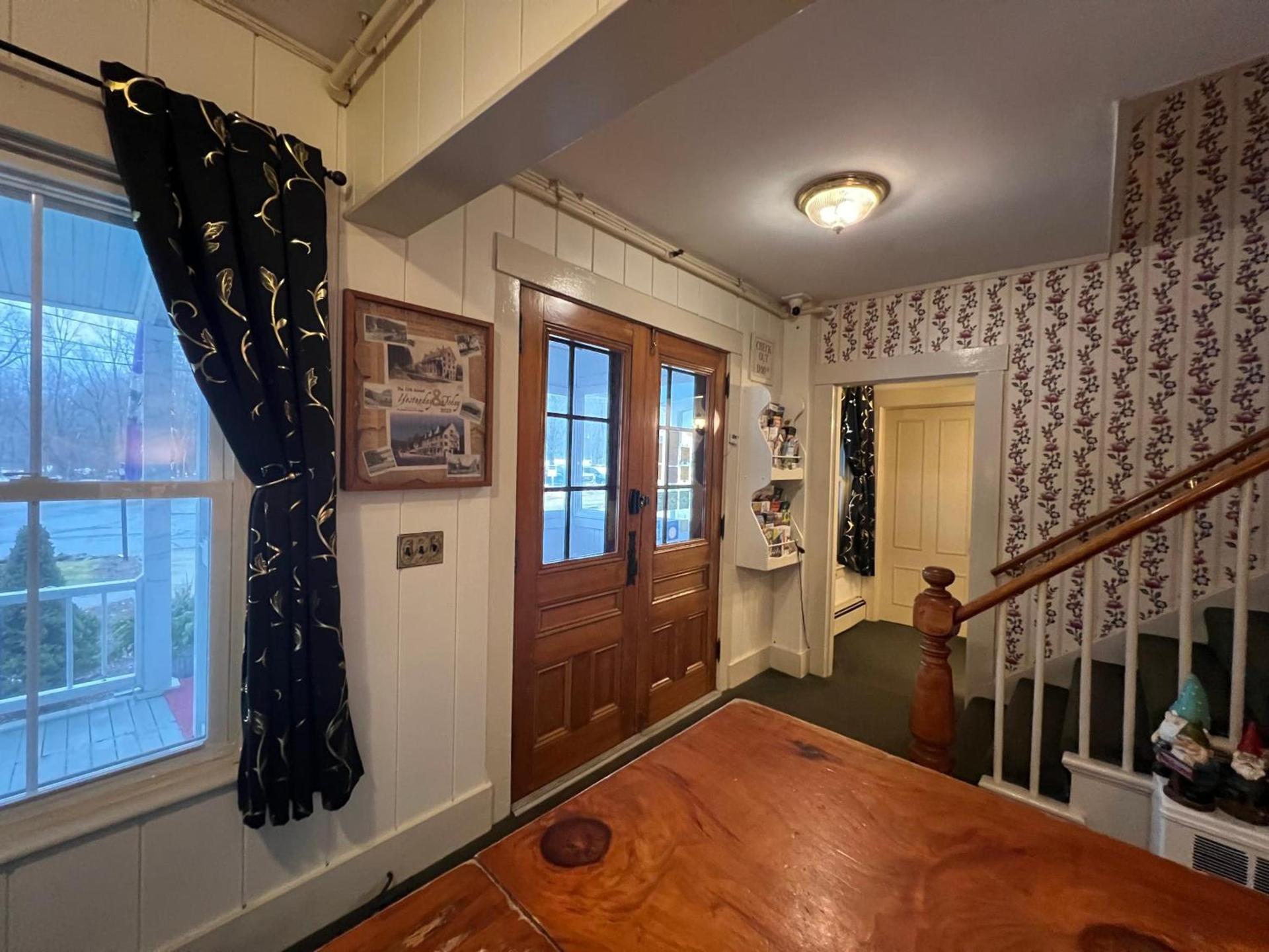 Echo Lake Inn photo 33