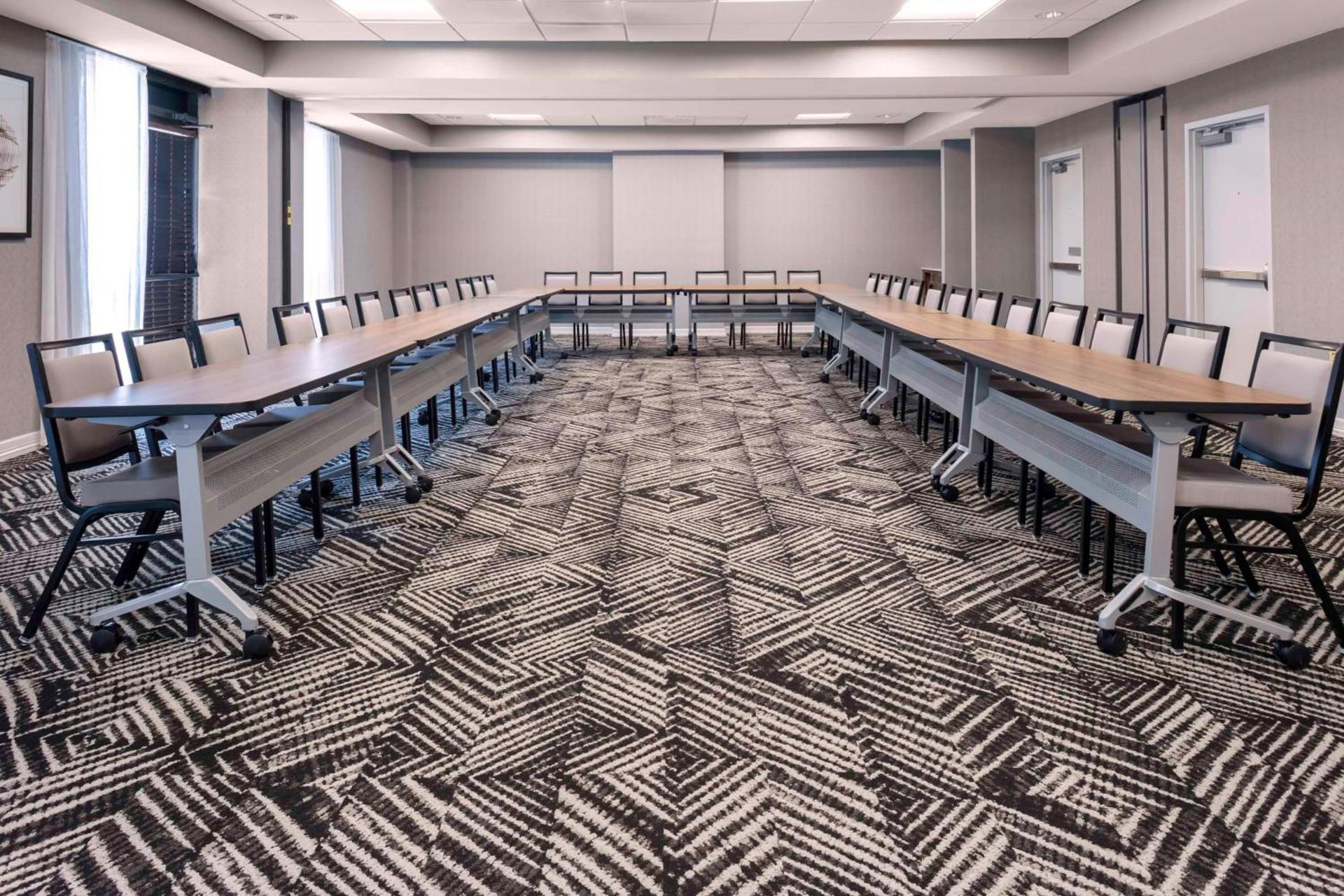 Hyatt Place-Dallas/Arlington photo 54