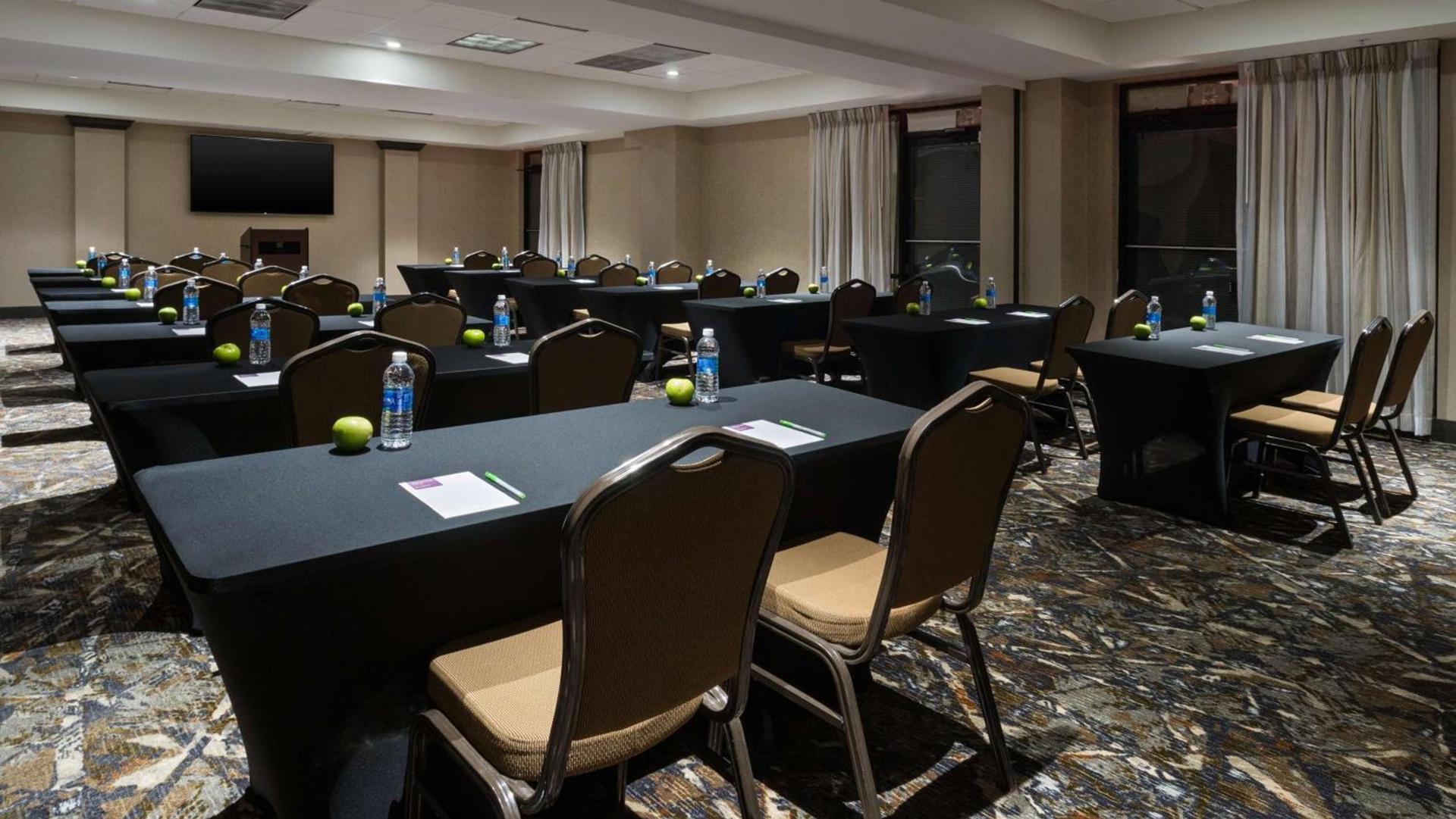 Hyatt Place Fort Lauderdale Cruise Port & Convention Center - Newly Renovated photo 23