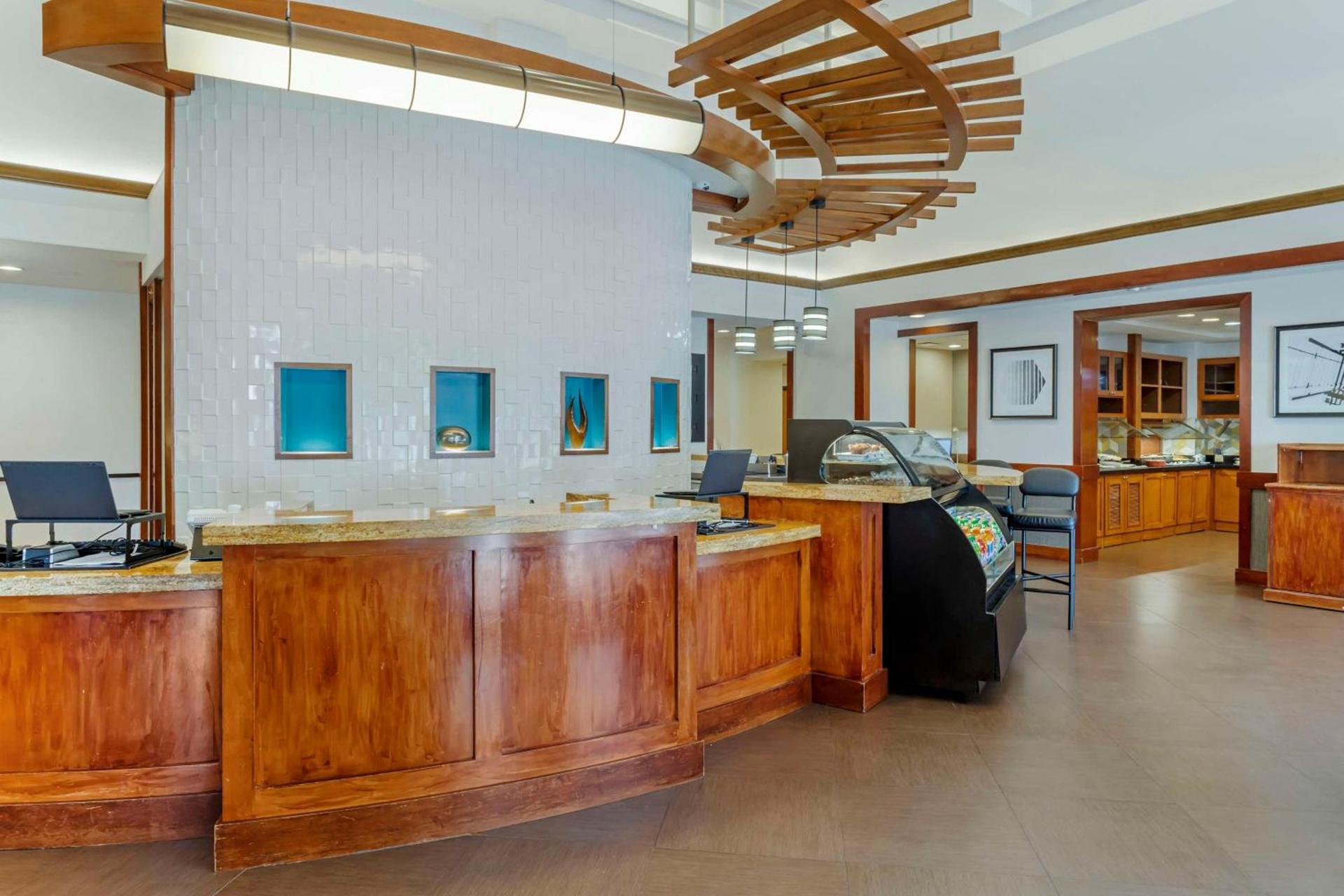 The IAH Houston Hotel photo 12