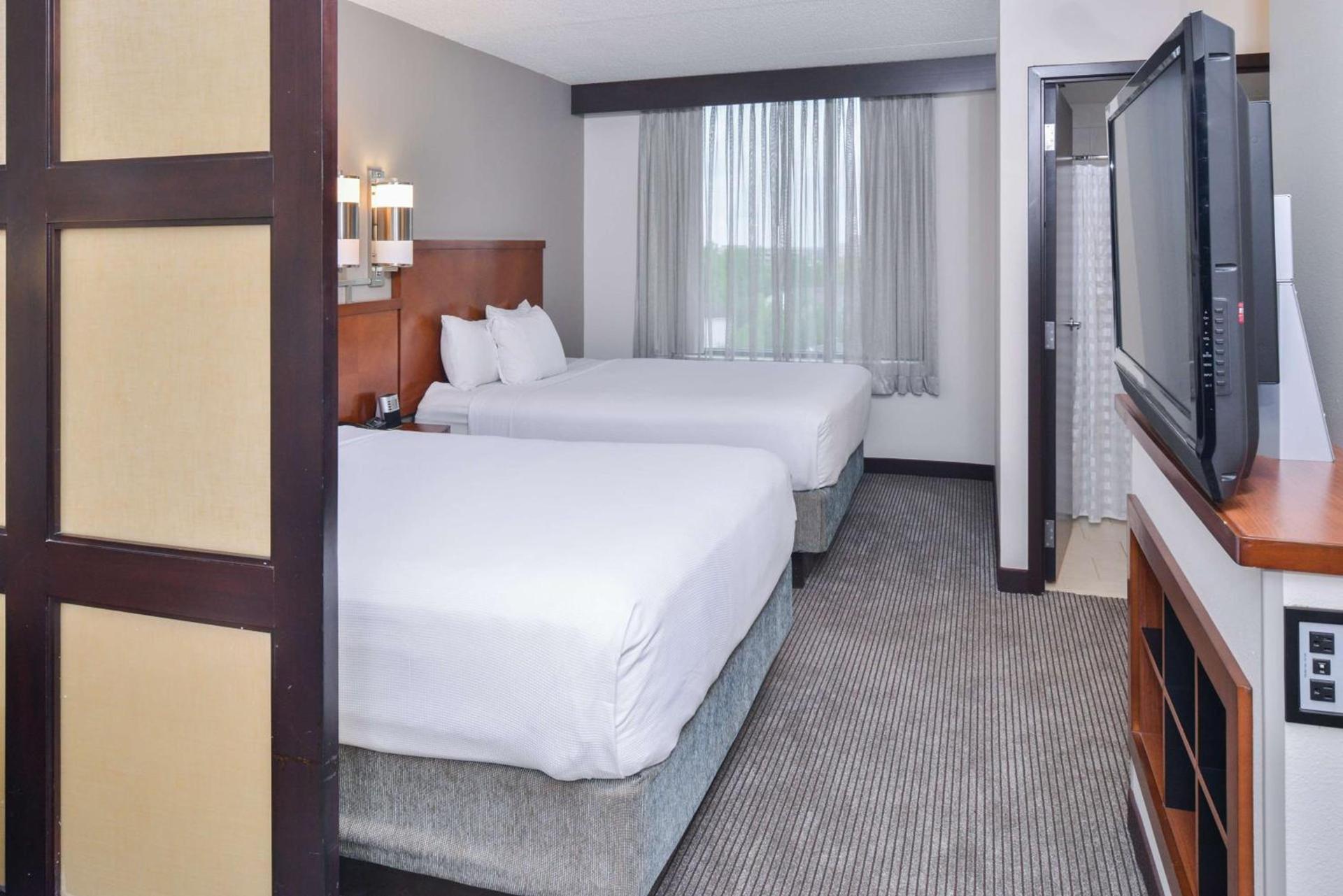 Hyatt Place Herndon Dulles Airport - East photo 11