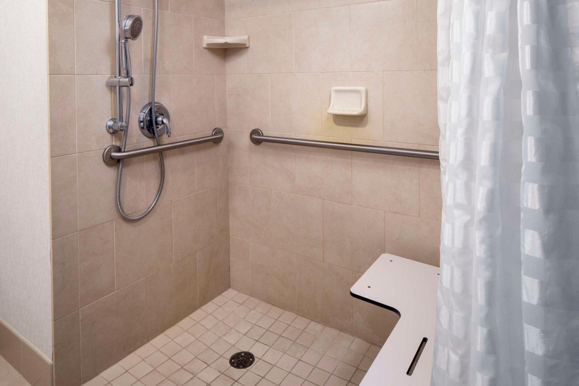 Hyatt Place Long Island East End photo 27