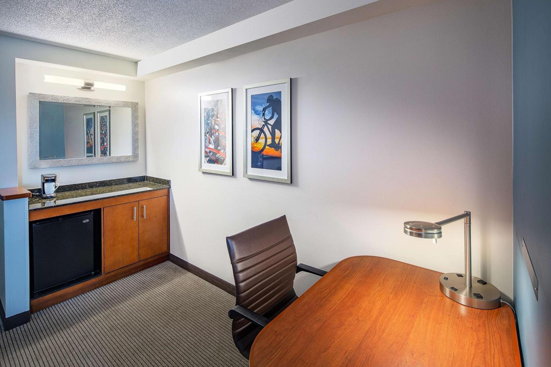 Hyatt Place Madison/Downtown photo 6