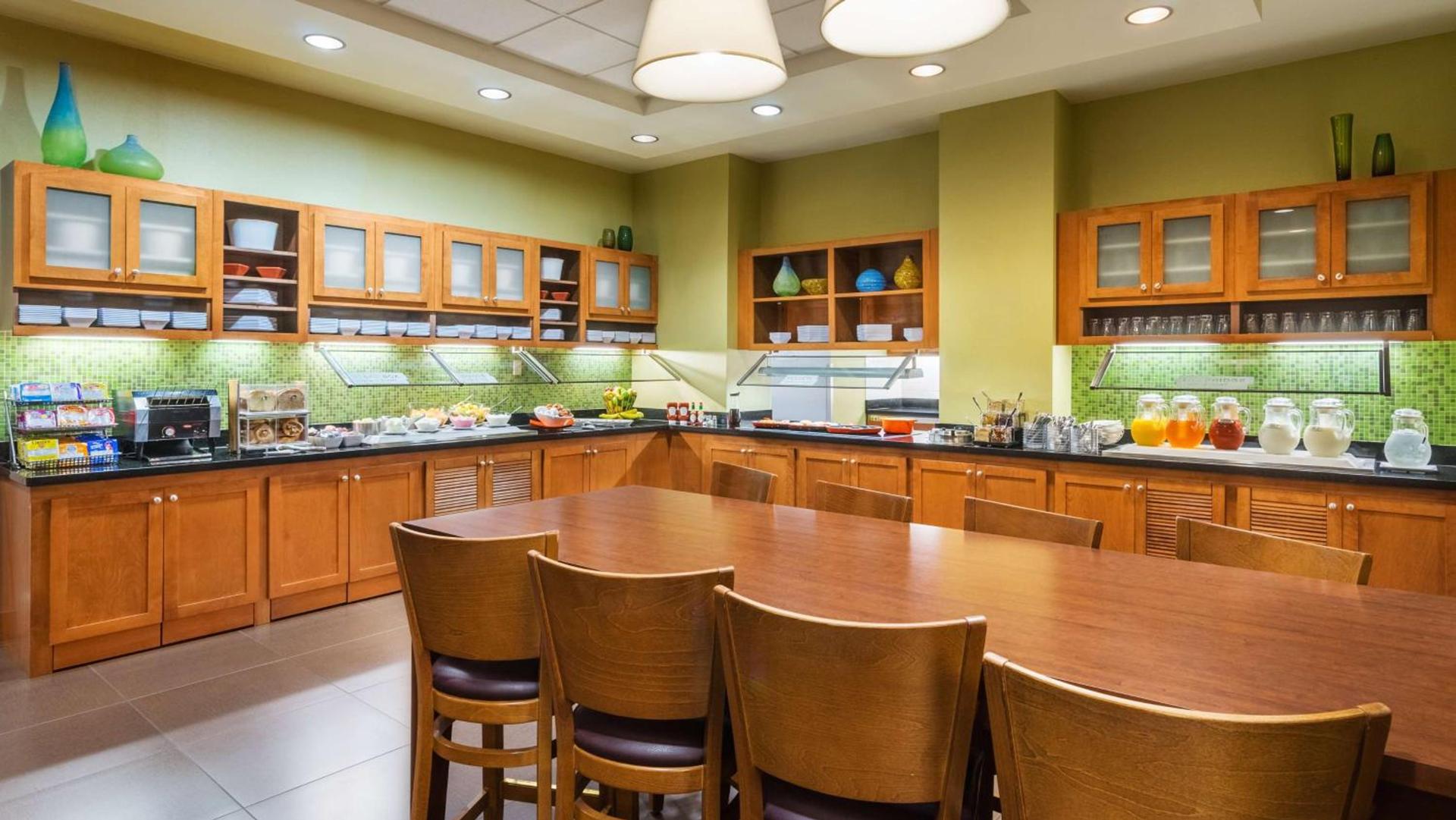 Hyatt Place Fort Myers Estero - Newly Renovated photo 41