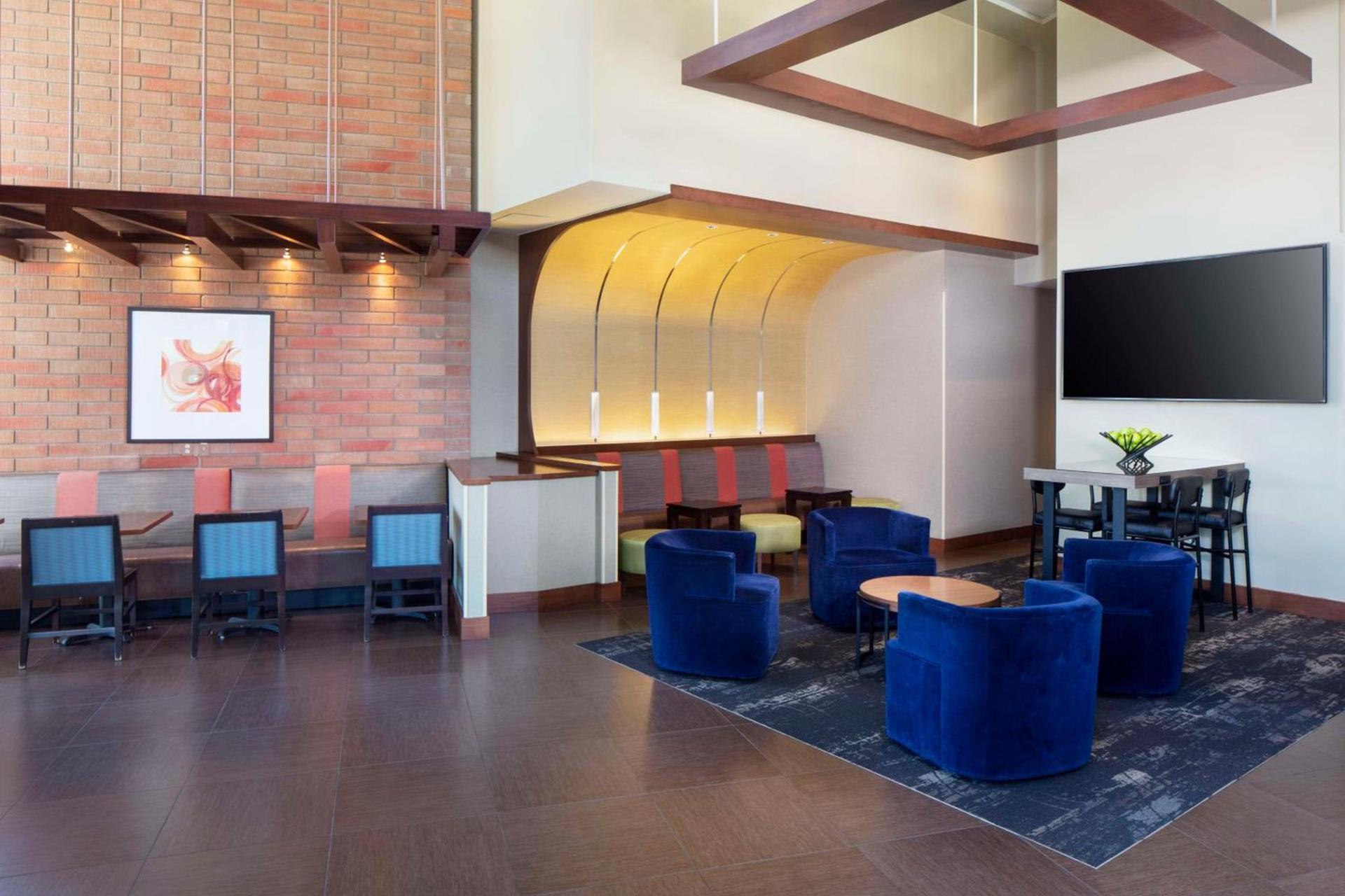 Hyatt Place Phoenix/ Mesa photo 2
