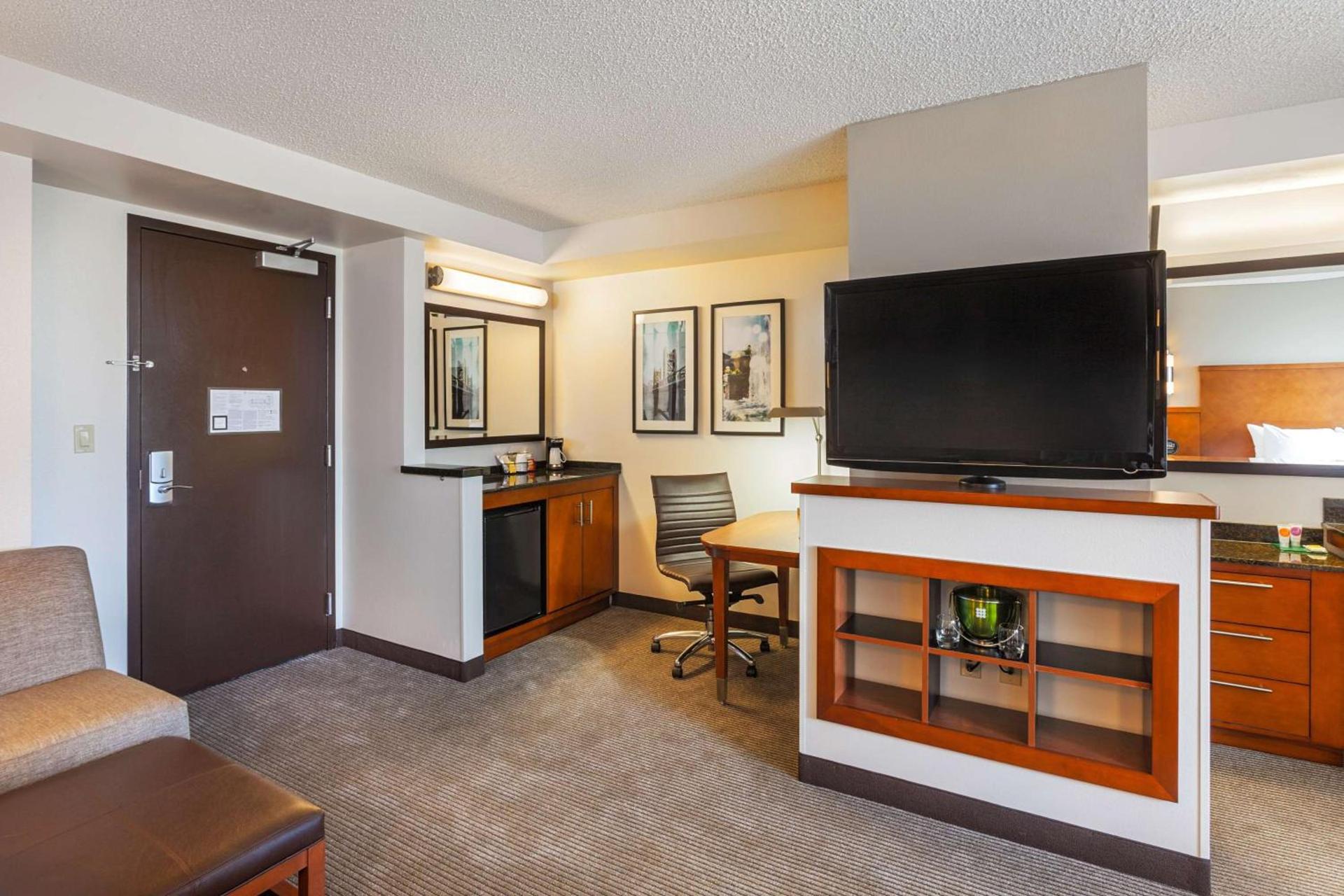 Hyatt Place Sacramento Roseville photo 5