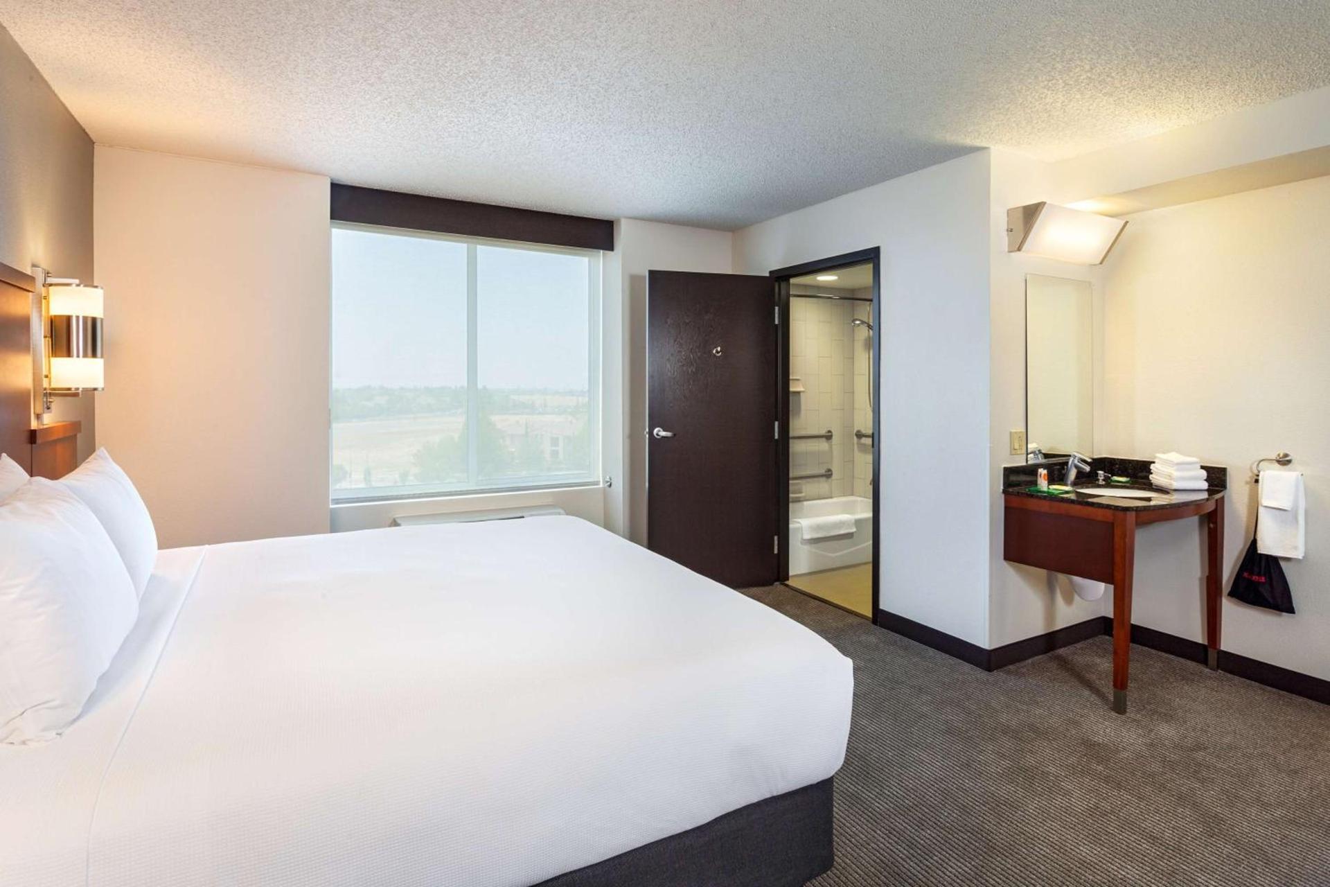 Hyatt Place Sacramento Roseville photo 25