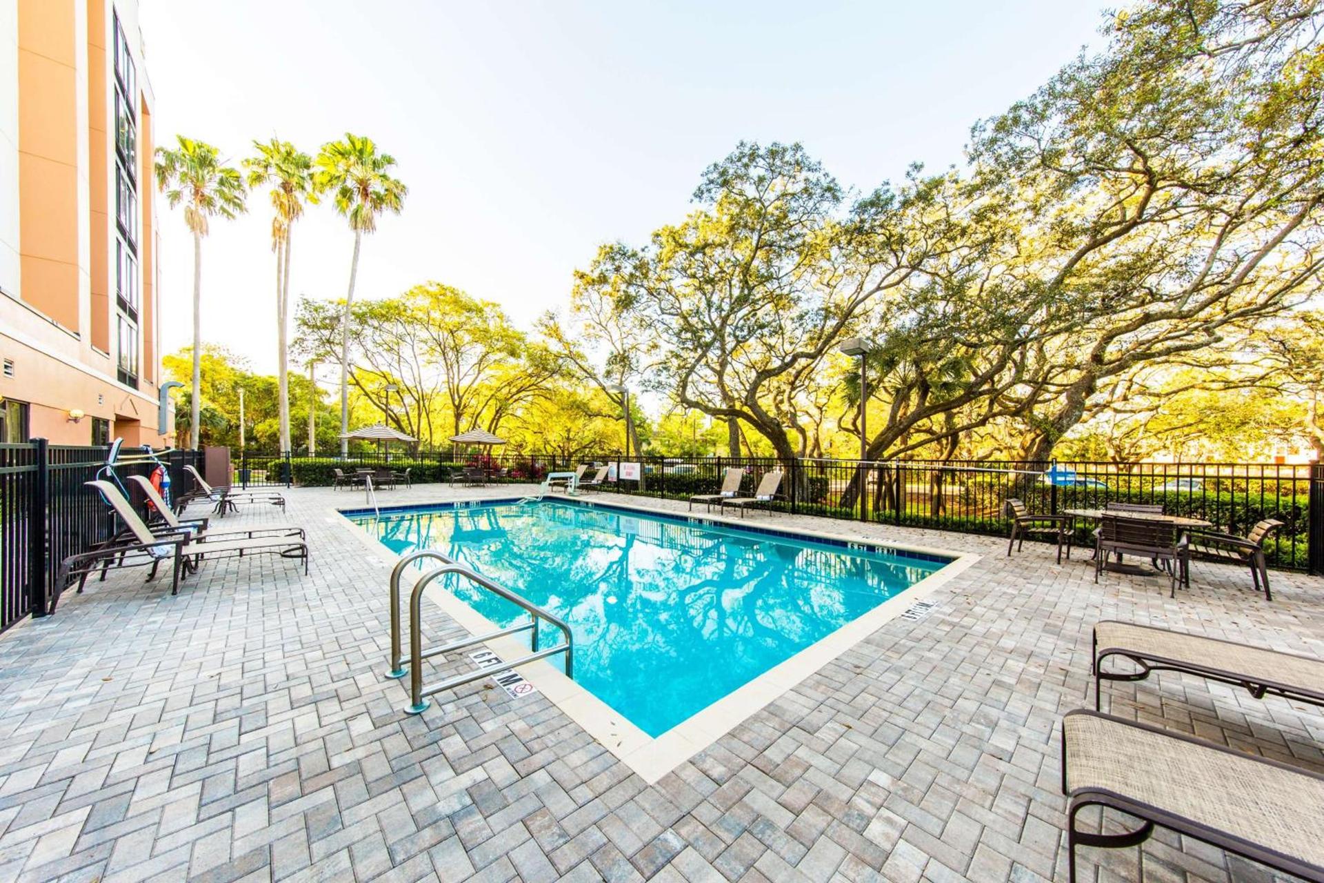 Hyatt Place Tampa Busch Gardens photo 4