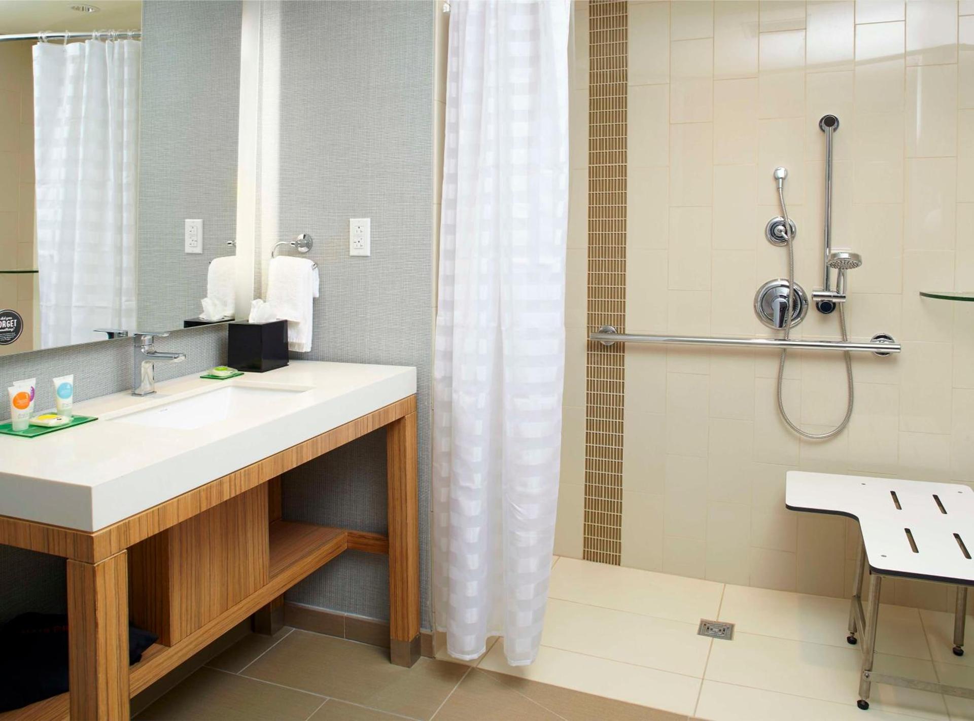 Hyatt Place Miami Airport East photo 11