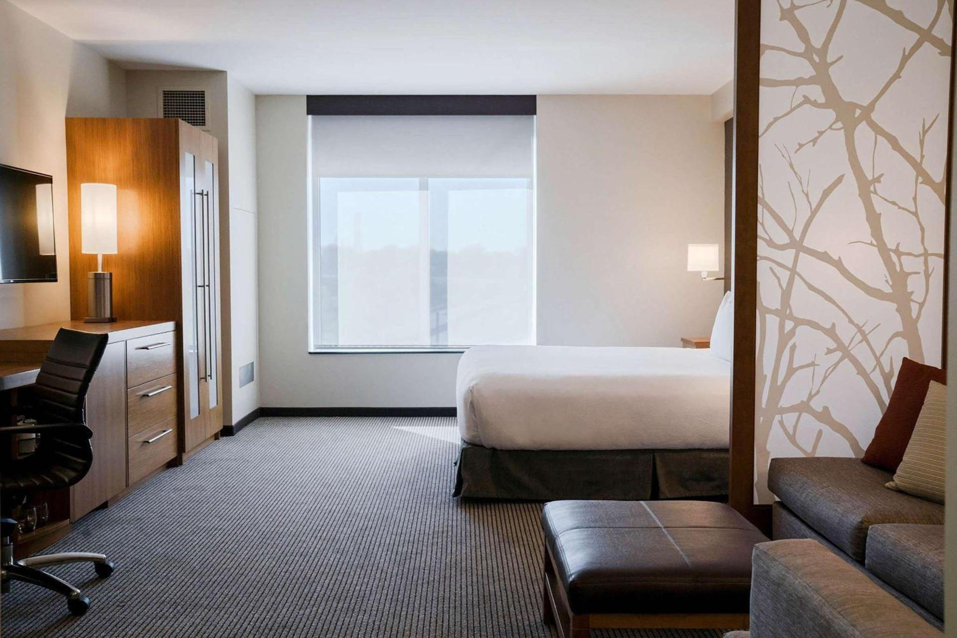 Hyatt Place Buffalo / Amherst, NY photo 27