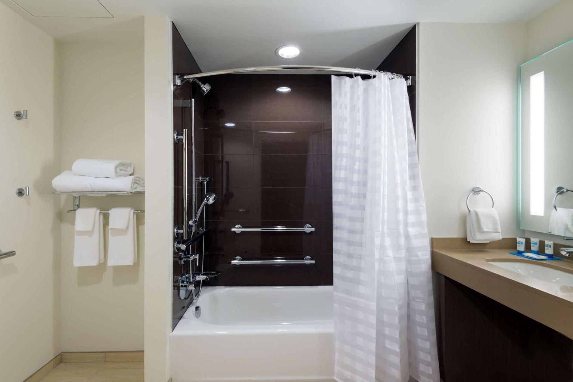 Hyatt House Denver Downtown photo 2