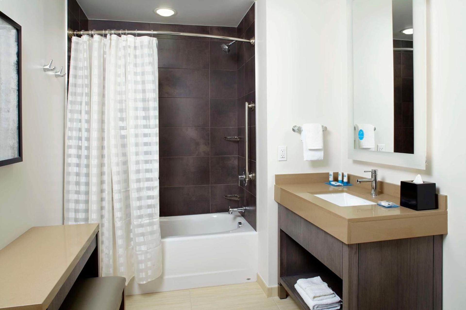 Hyatt House Denver Lakewood Belmar photo 17