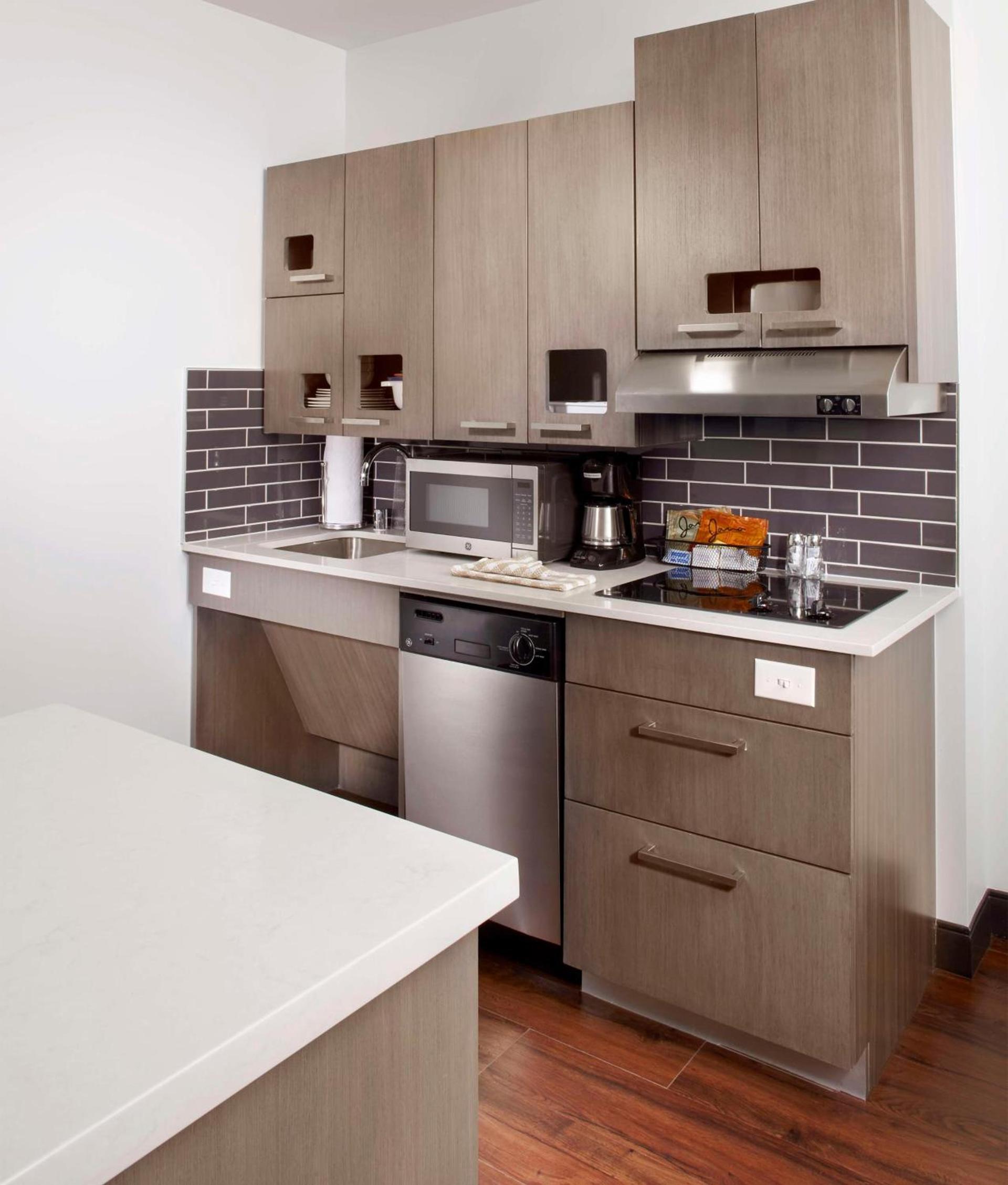 Hyatt House Denver Lakewood Belmar photo 16