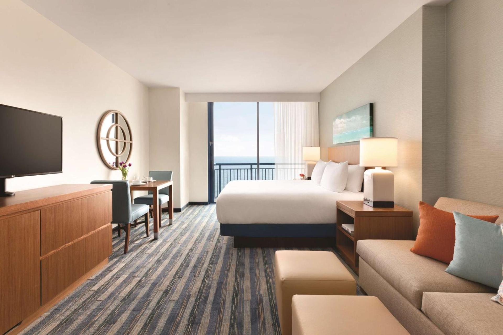 Hyatt House Virginia Beach / Oceanfront photo 7