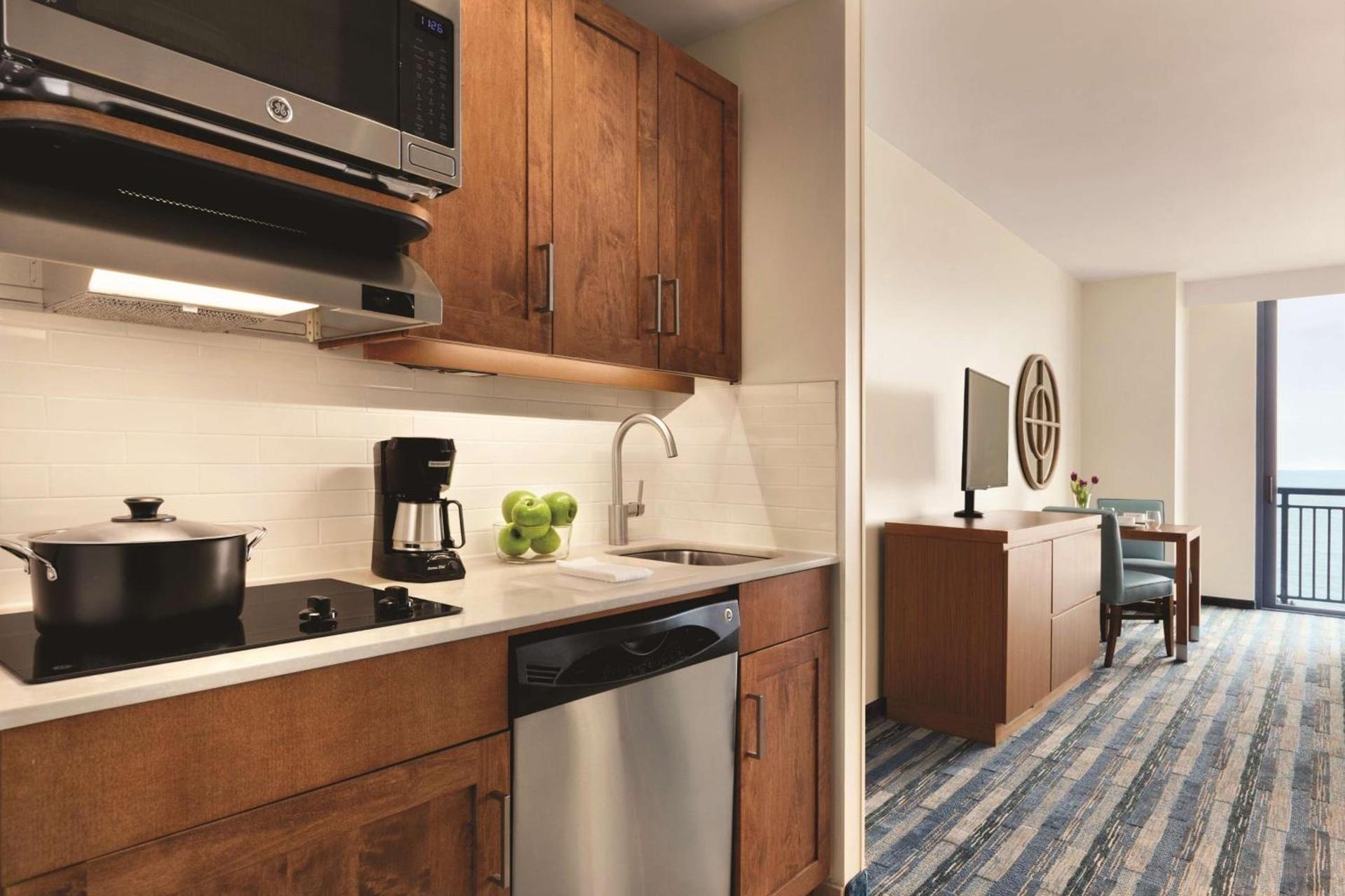 Hyatt House Virginia Beach / Oceanfront photo 12