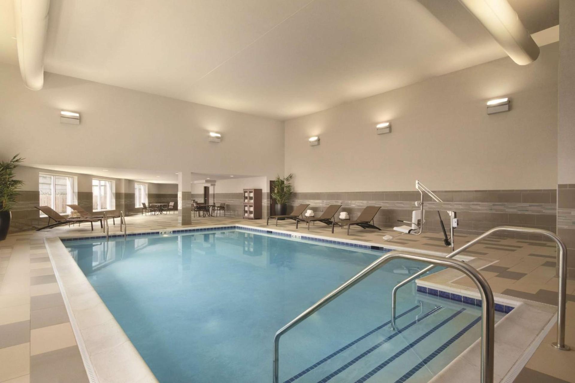 Hyatt Place Chicago O'Hare Airport photo 6