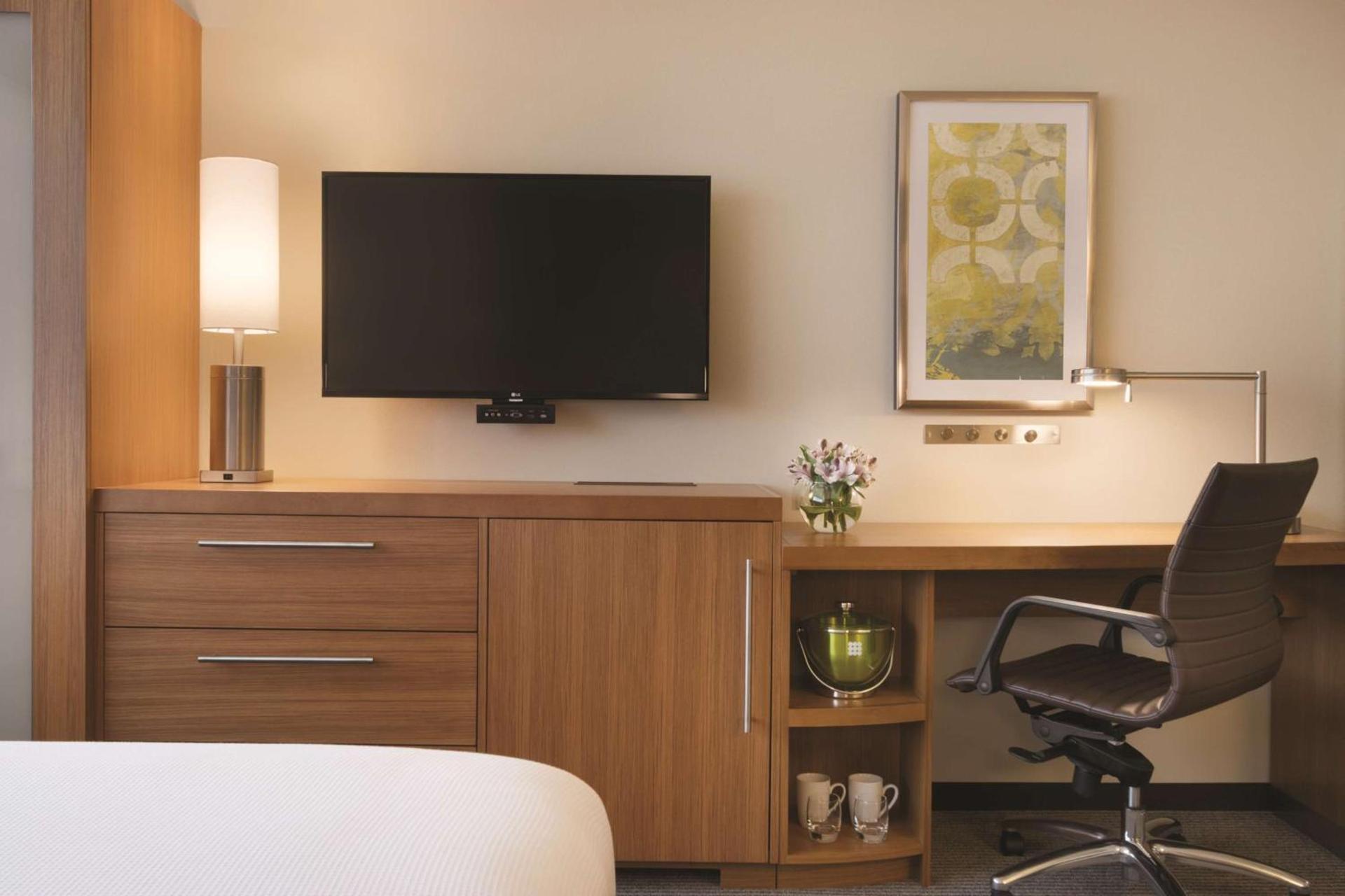Hyatt Place Chicago O'Hare Airport photo 8