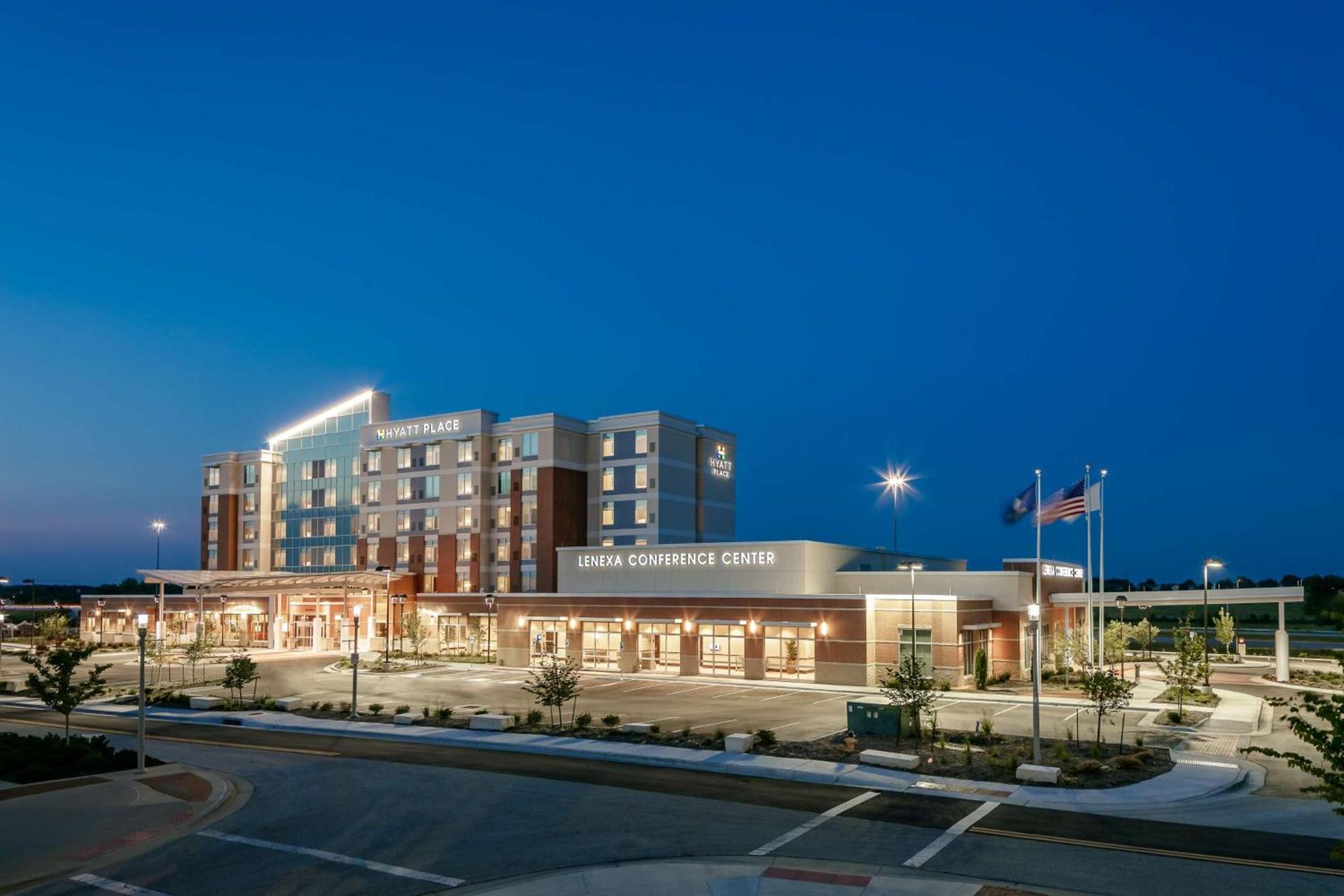 Hyatt Place Kansas City Lenexa City Center photo 2