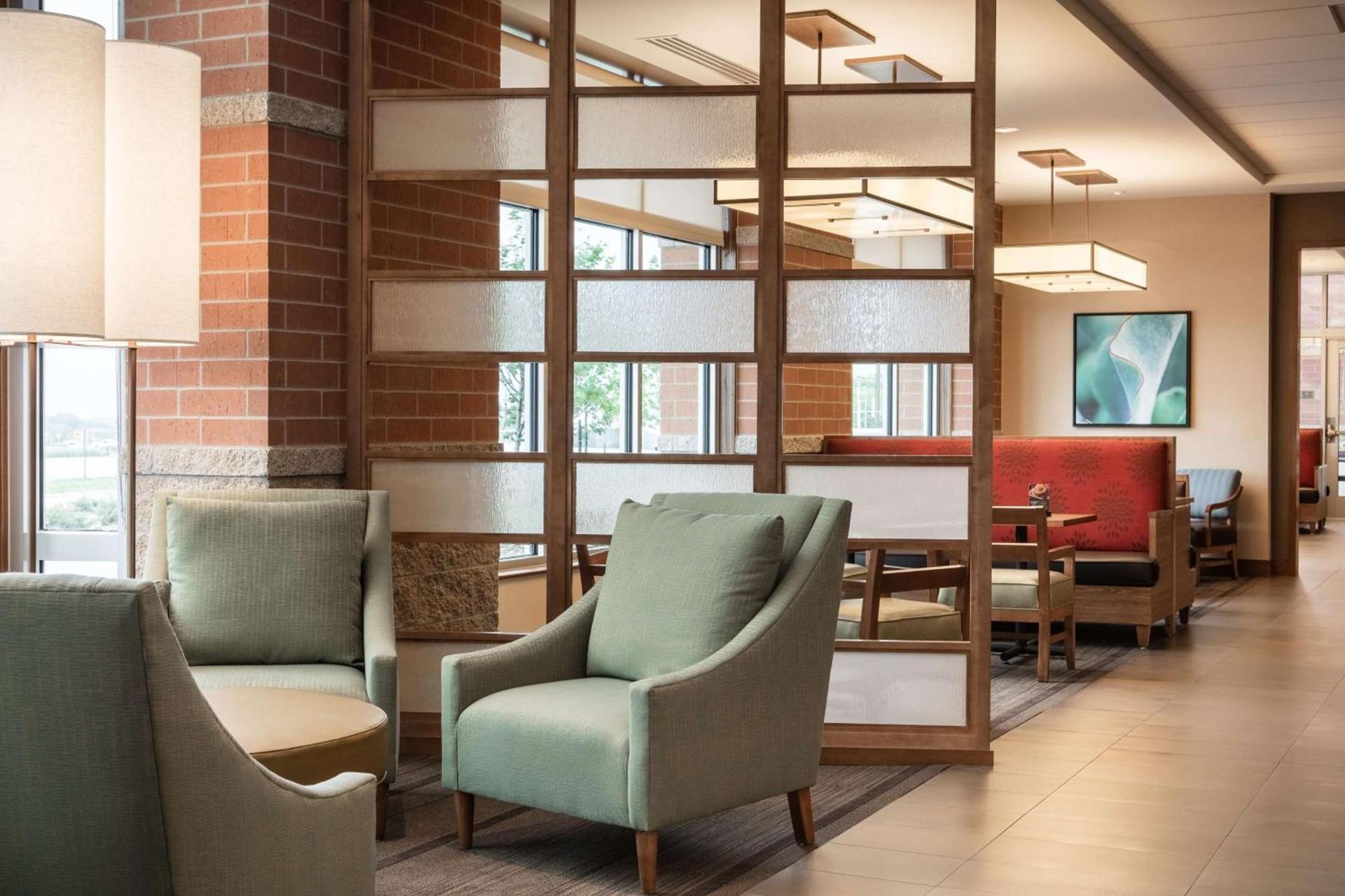 Hyatt Place Kansas City Lenexa City Center photo 6