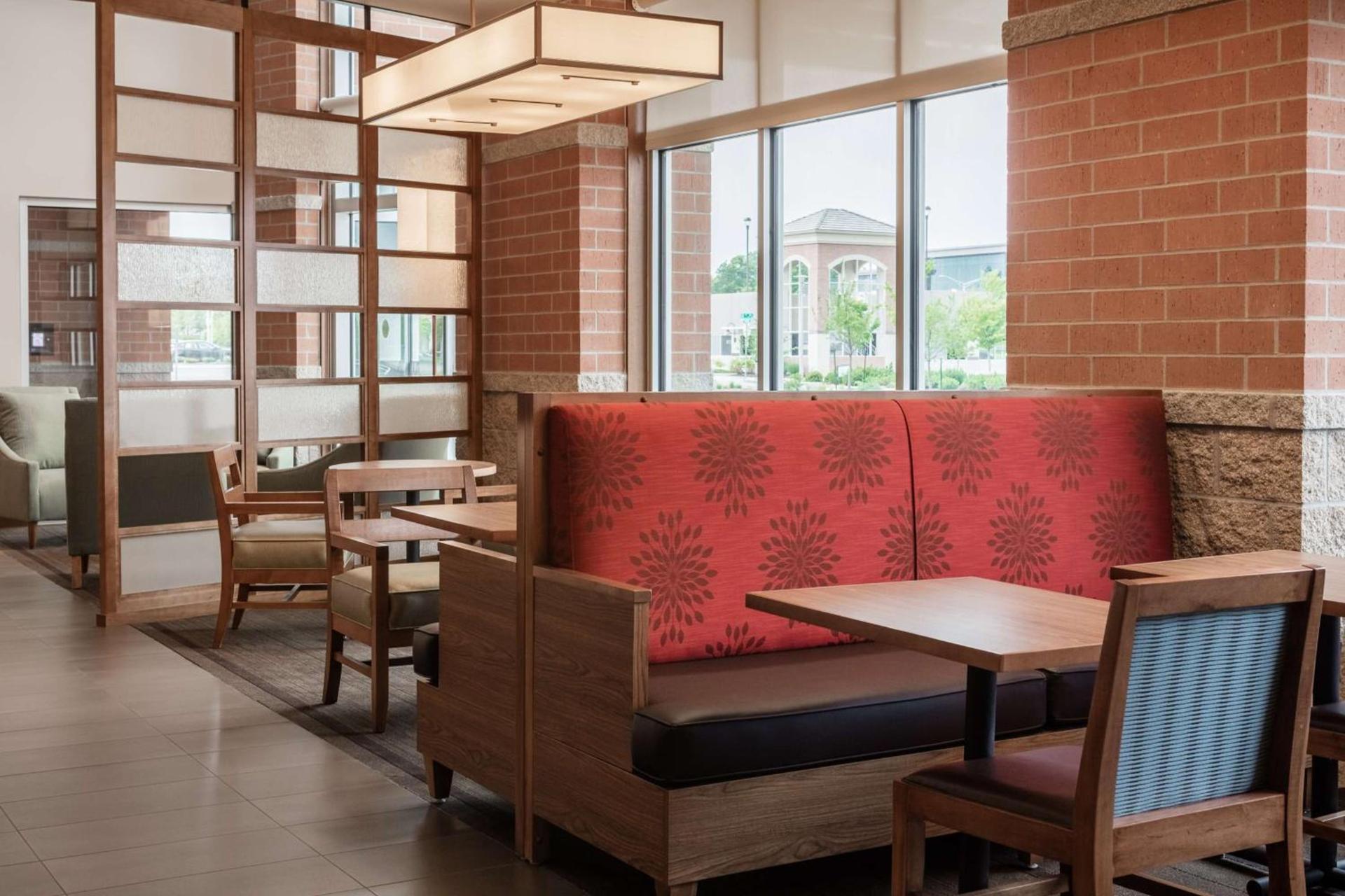 Hyatt Place Kansas City Lenexa City Center photo 8