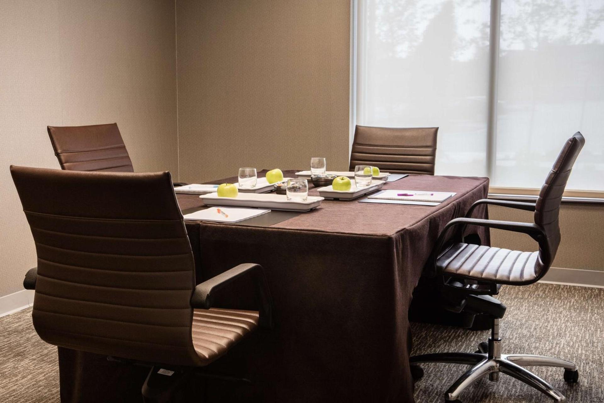 Hyatt Place Kansas City Lenexa City Center photo 25