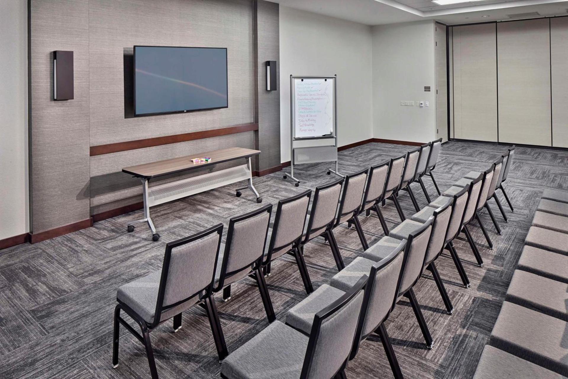 Hyatt Place State College photo 6