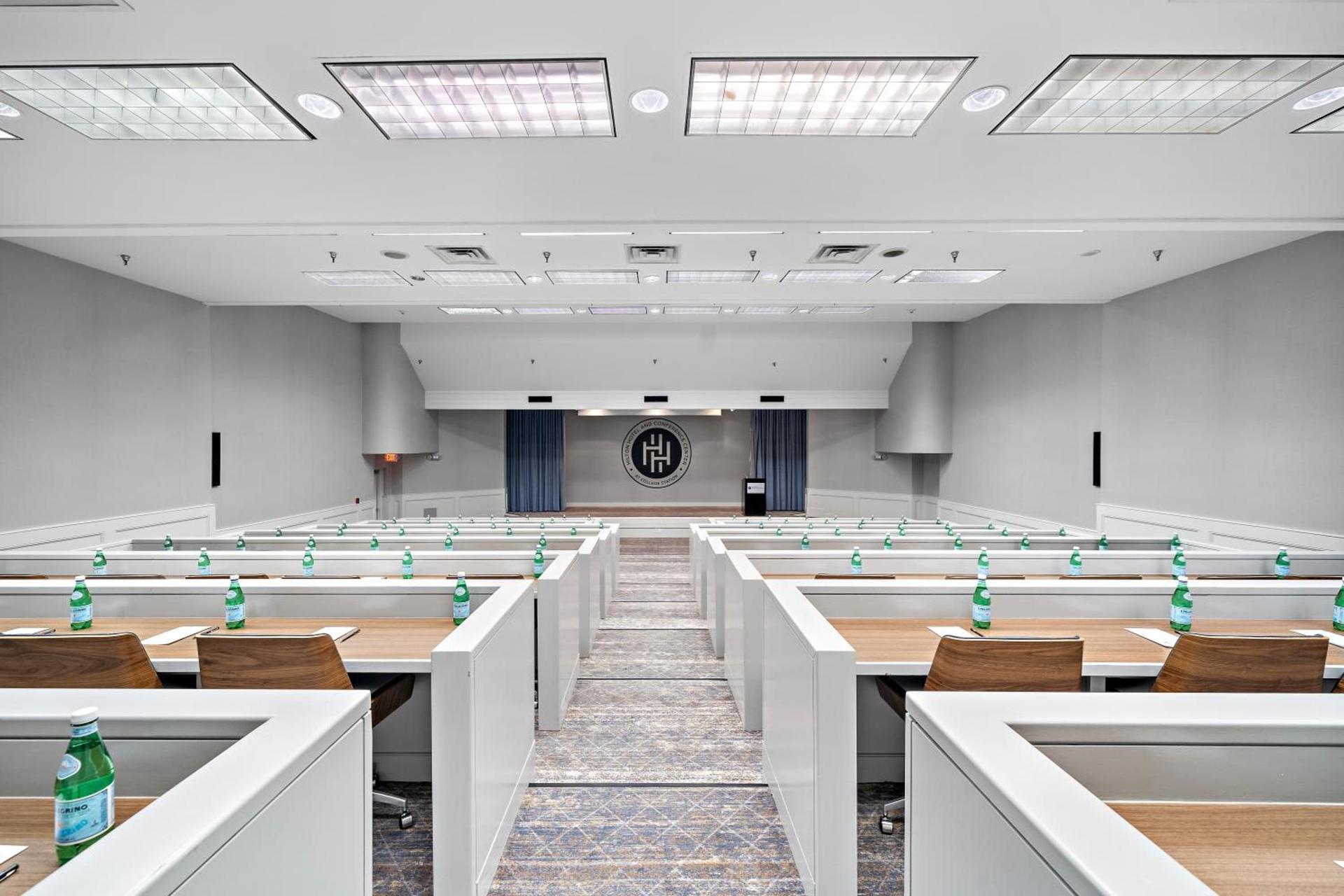 Hilton College Station & Conference Center photo 79