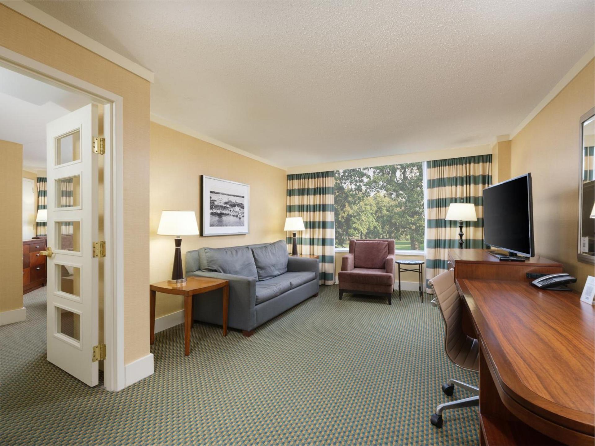 DoubleTree by Hilton Stamford photo 87