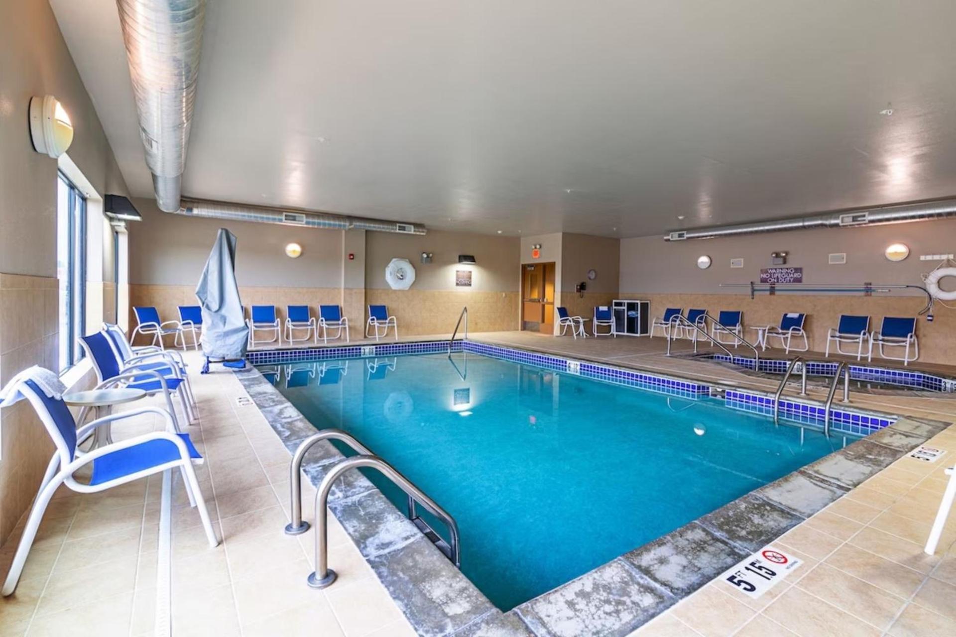 Legend Hotel Minot photo 29
