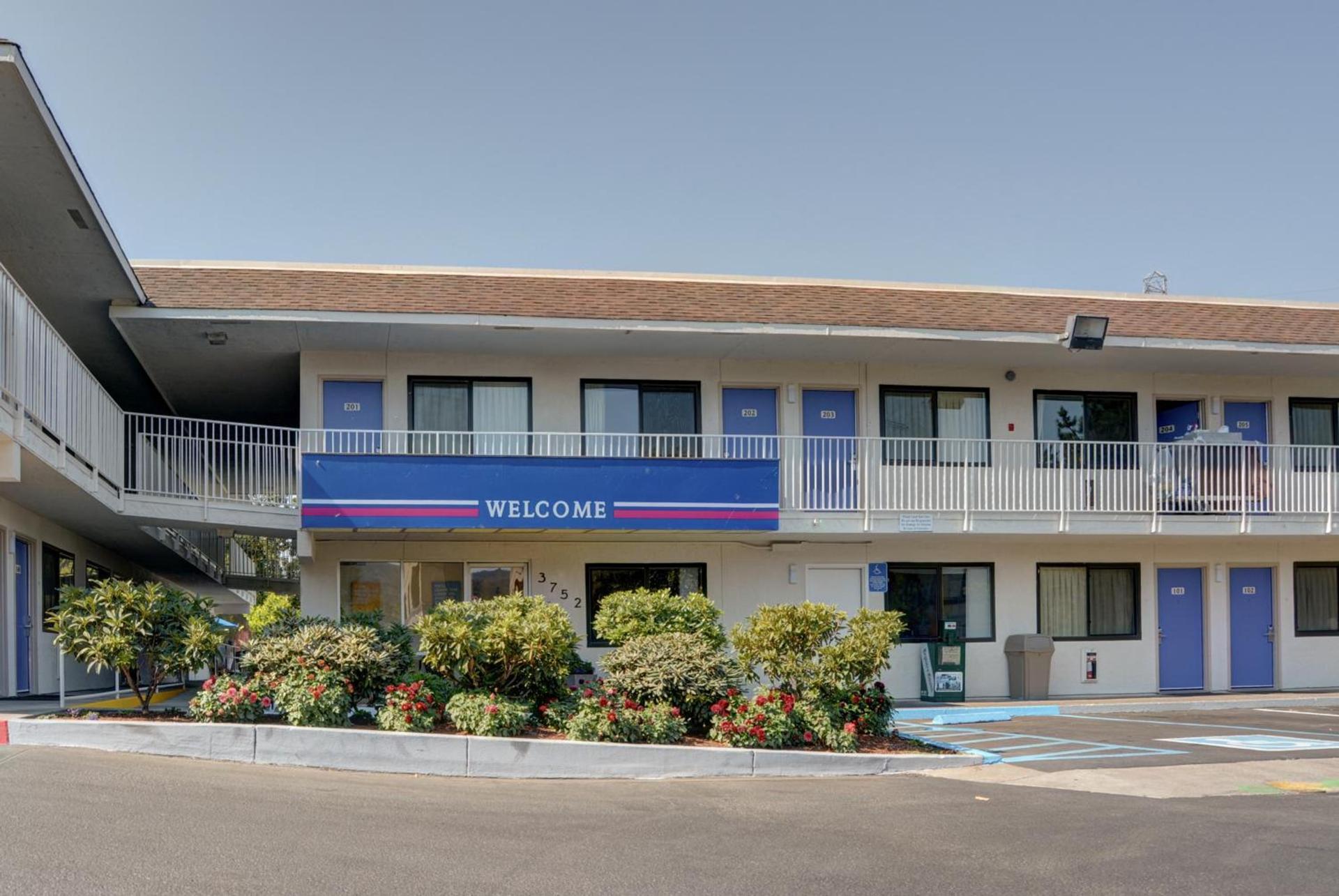 Motel 6-Springfield, OR - Eugene North photo 2
