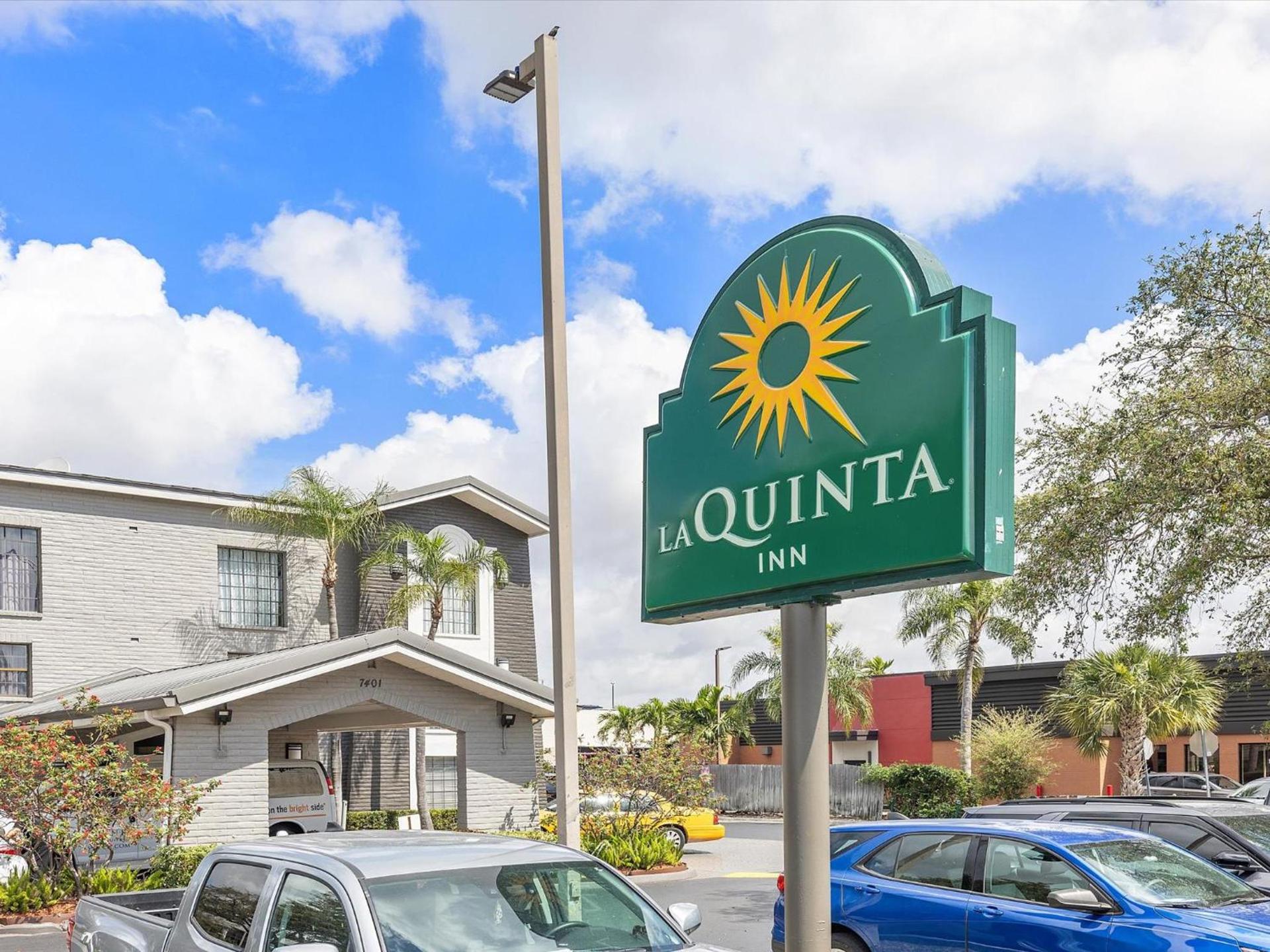 La Quinta Inn by Wyndham Miami Airport North photo 58
