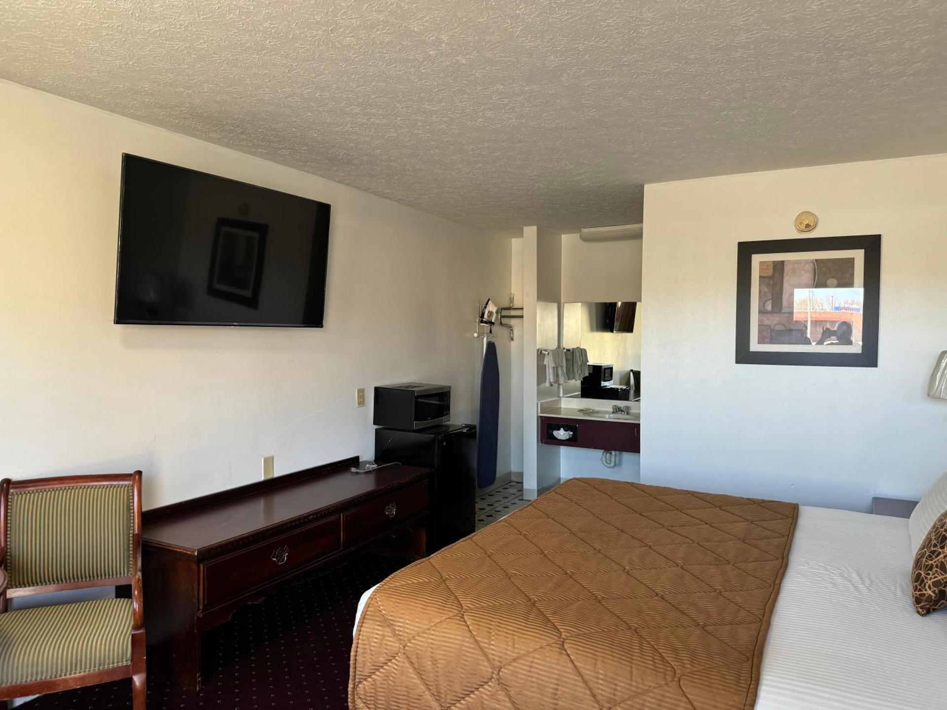 Royal Inn photo 34