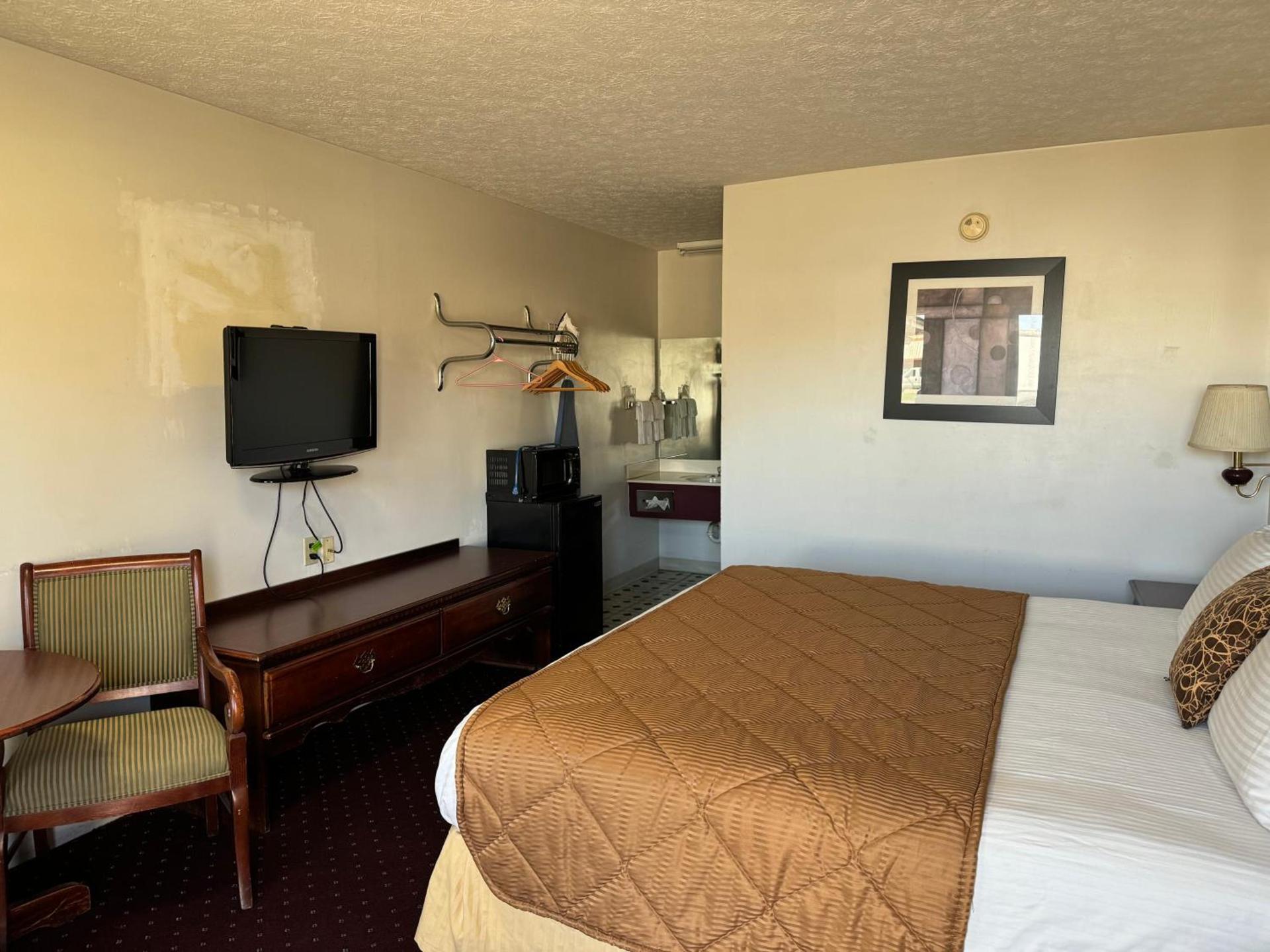 Royal Inn photo 40