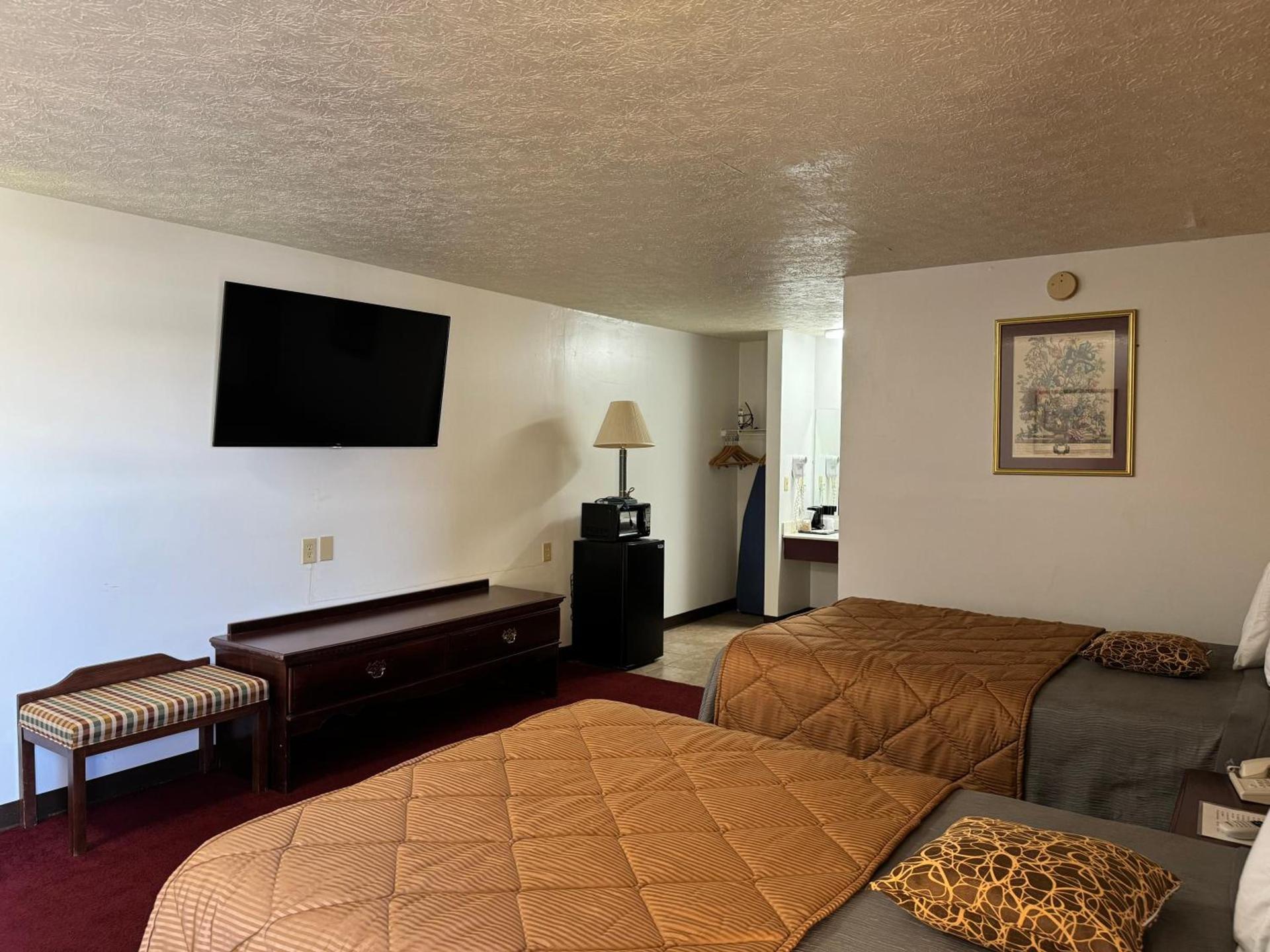 Royal Inn photo 35
