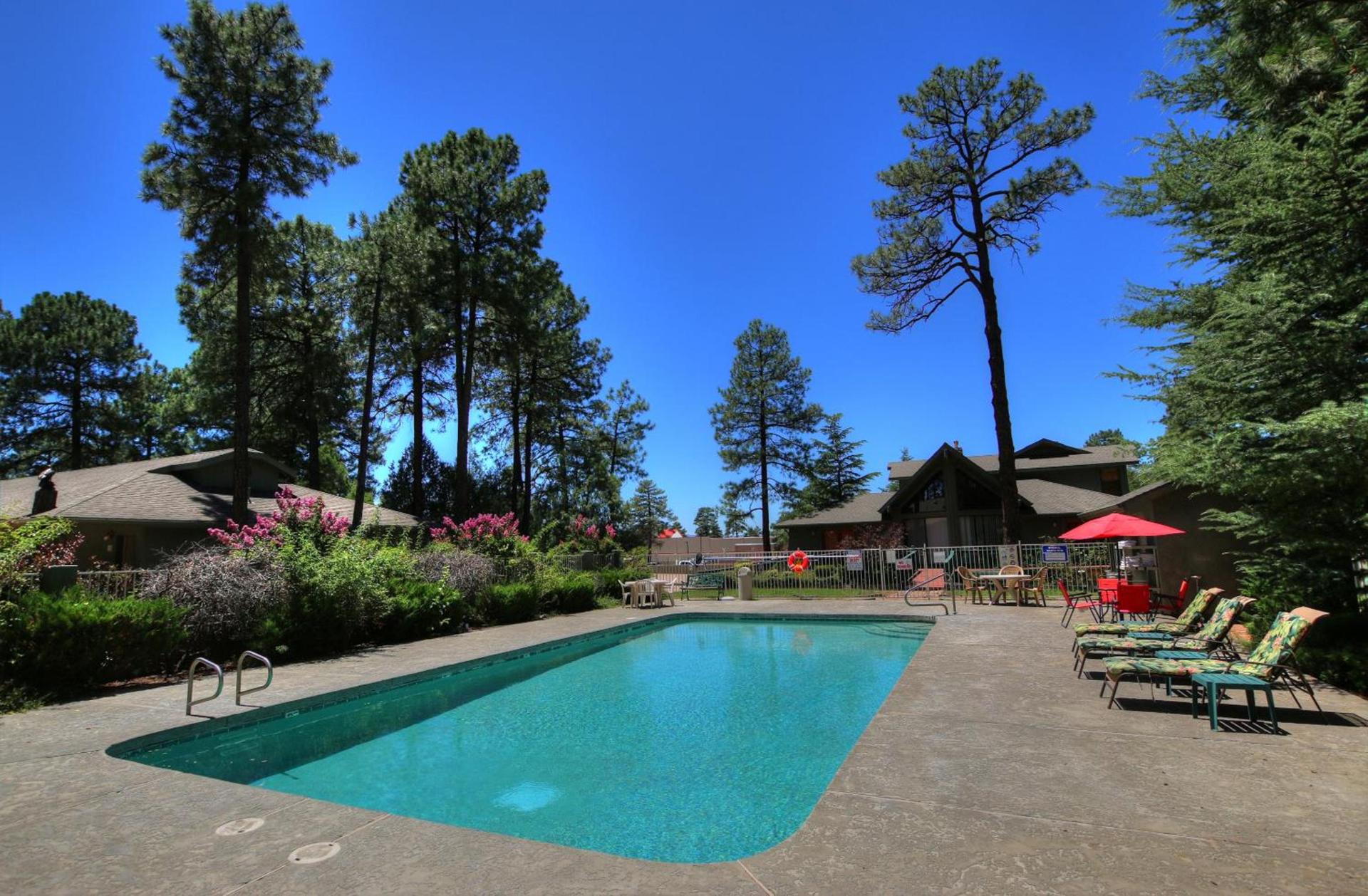 Majestic Mountain Inn photo 25