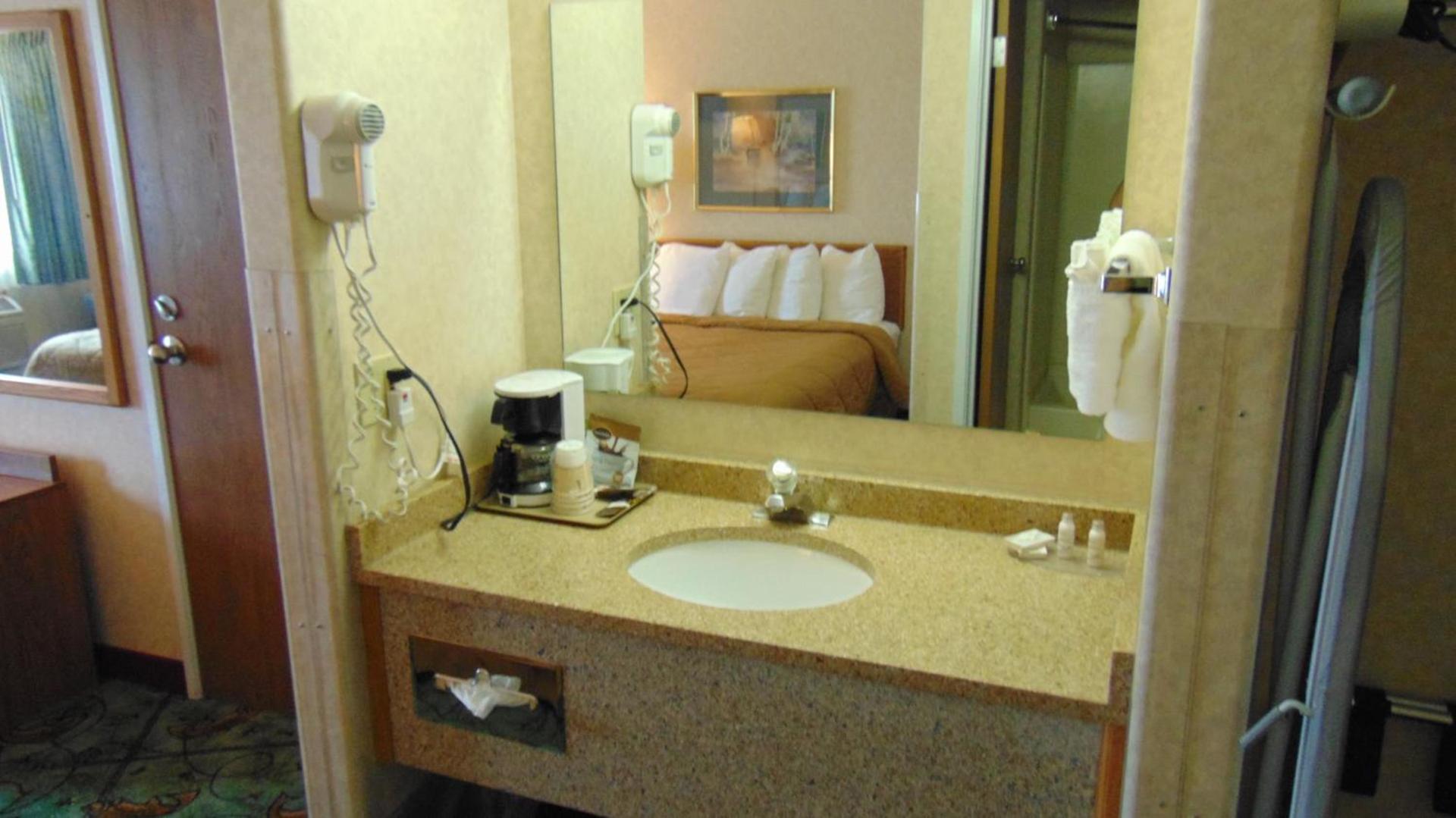 Best Western Montrose Inn photo 44