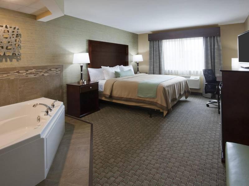 GrandStay Hotel & Suites - Morris photo 33