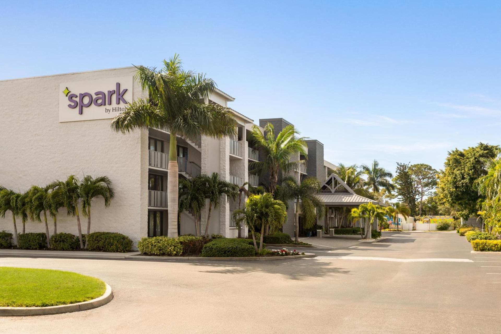 Spark by Hilton Sarasota Siesta Key Gateway photo 34