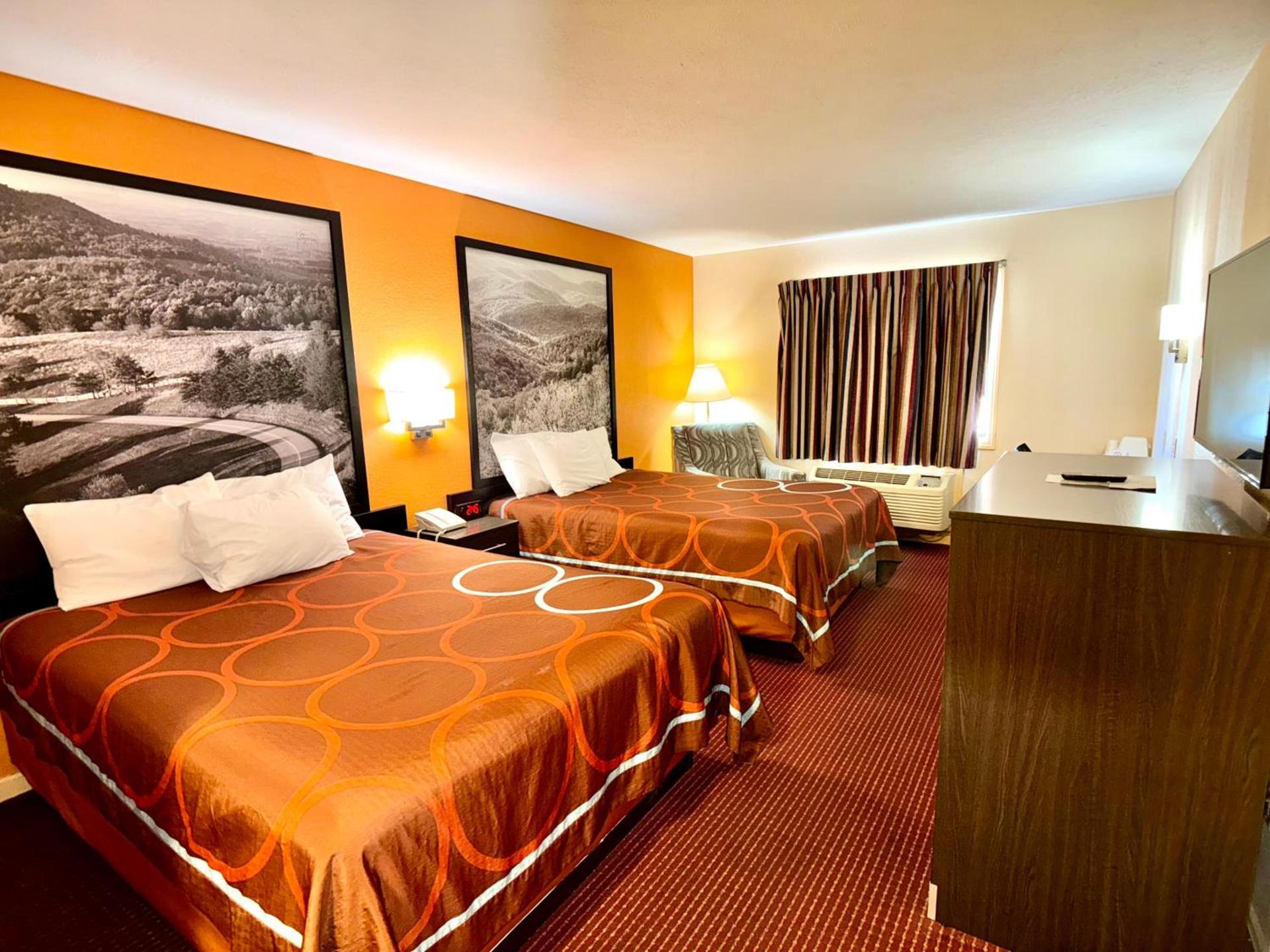 Super 8 by Wyndham Hillsville photo 25