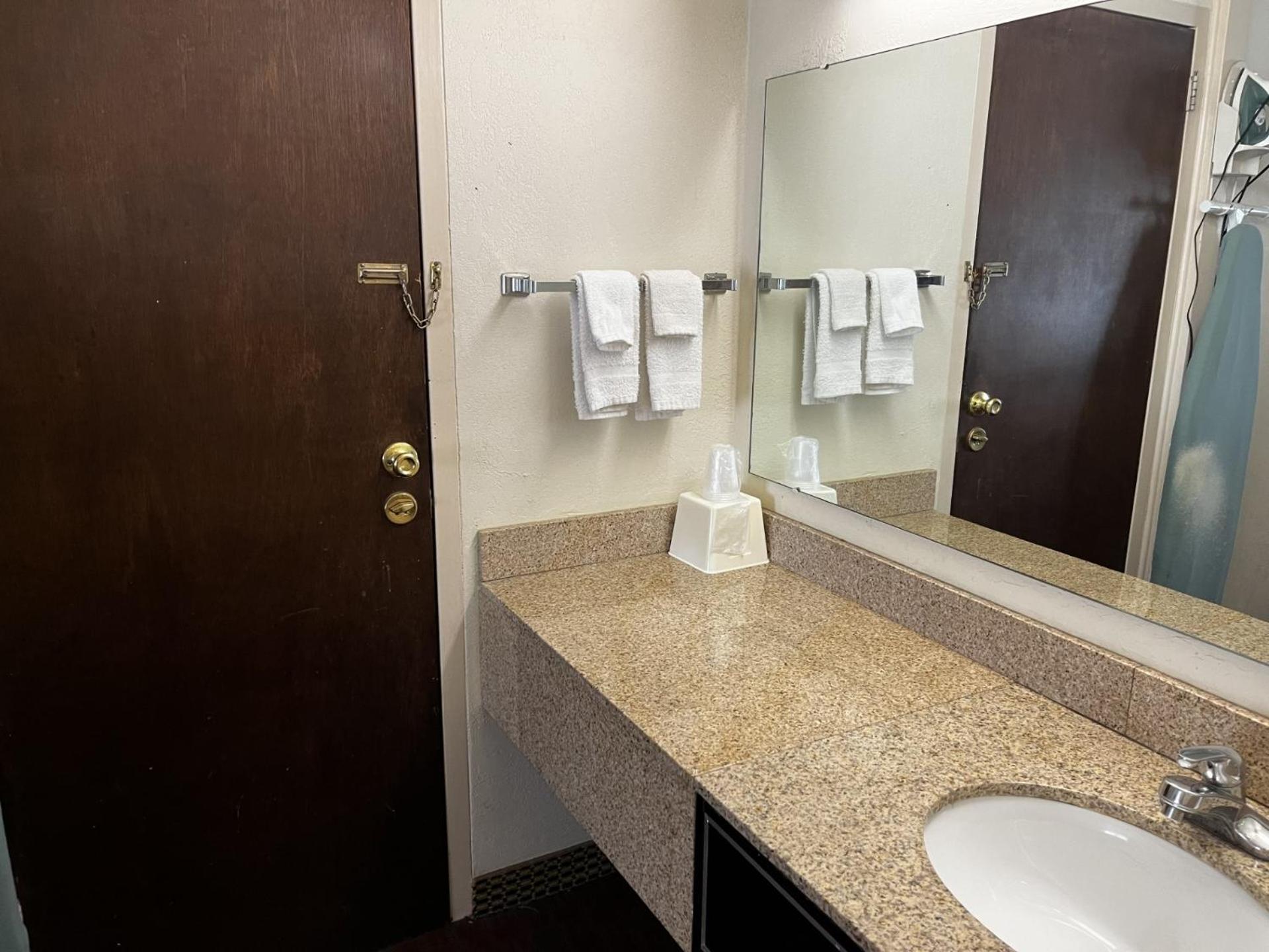Budget Inn Laramie photo 23