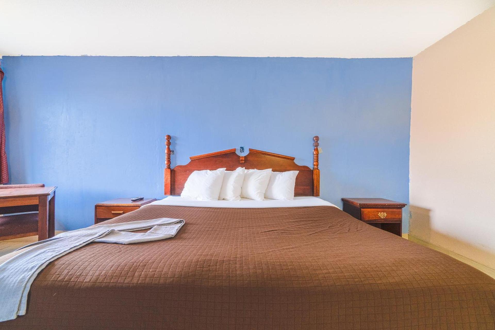 Regency Inn Three Rivers I-37 photo 54