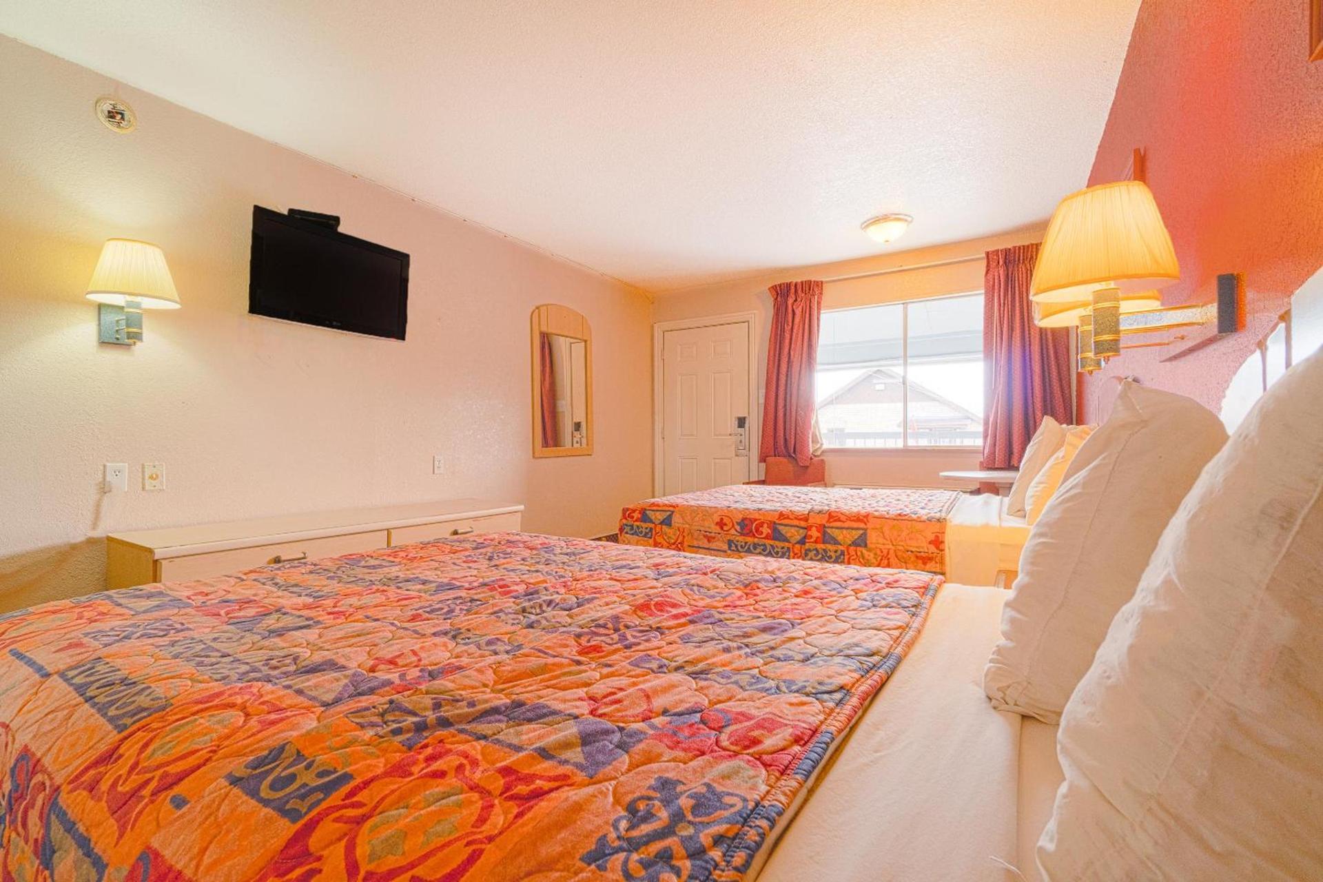 Regency Inn Three Rivers I-37 photo 66
