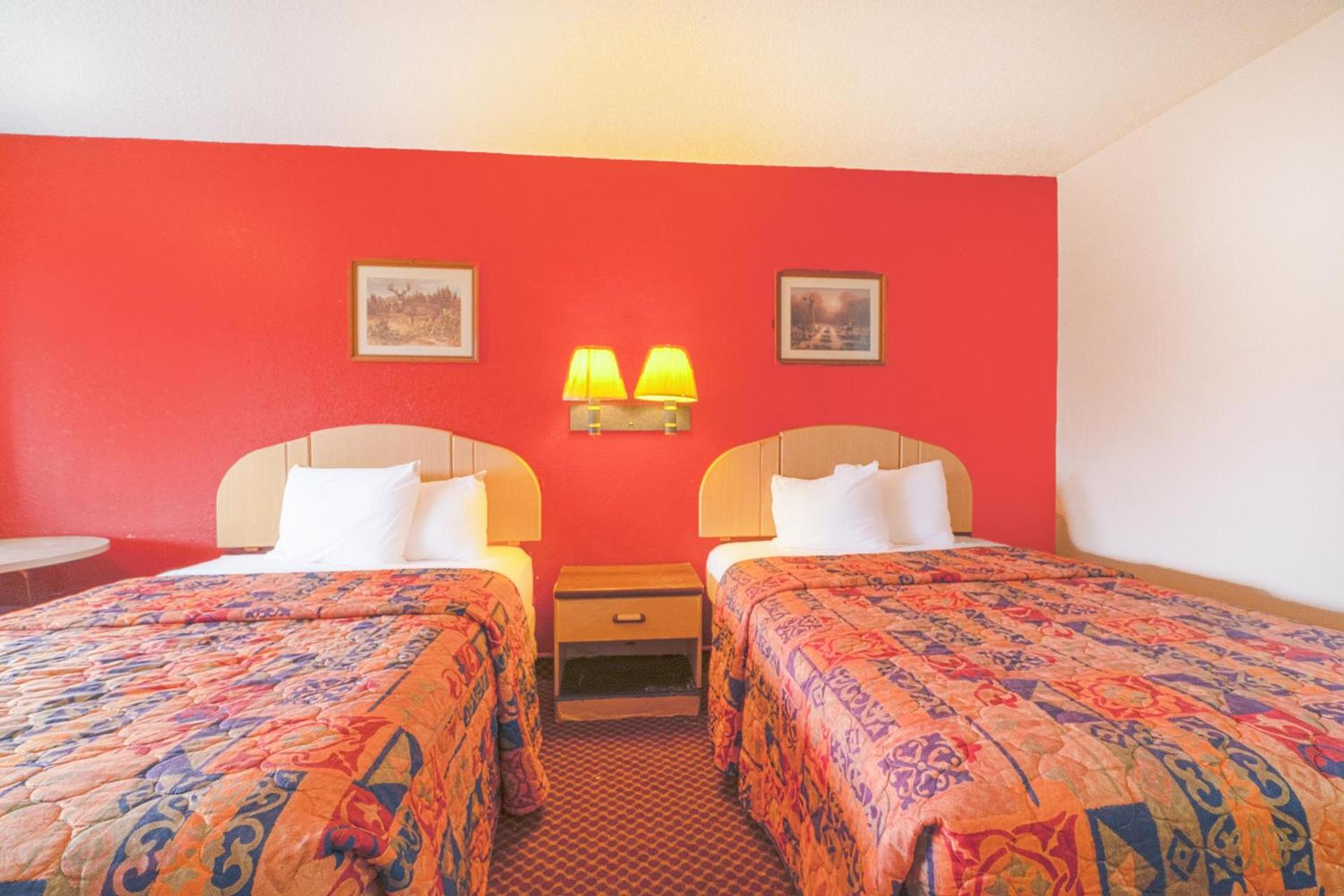 Regency Inn Three Rivers I-37 photo 71