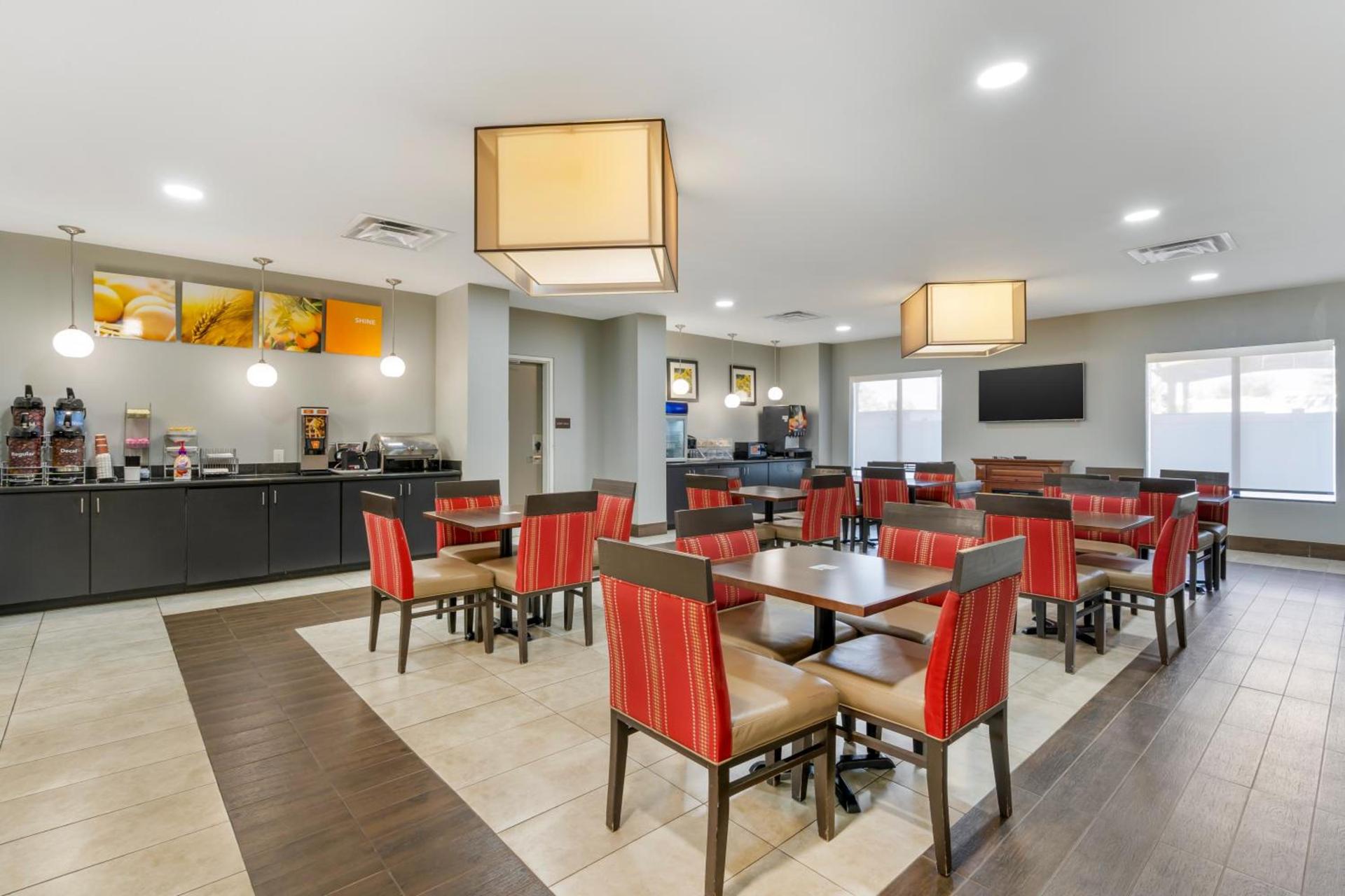 Comfort Suites West Jacksonville photo 44